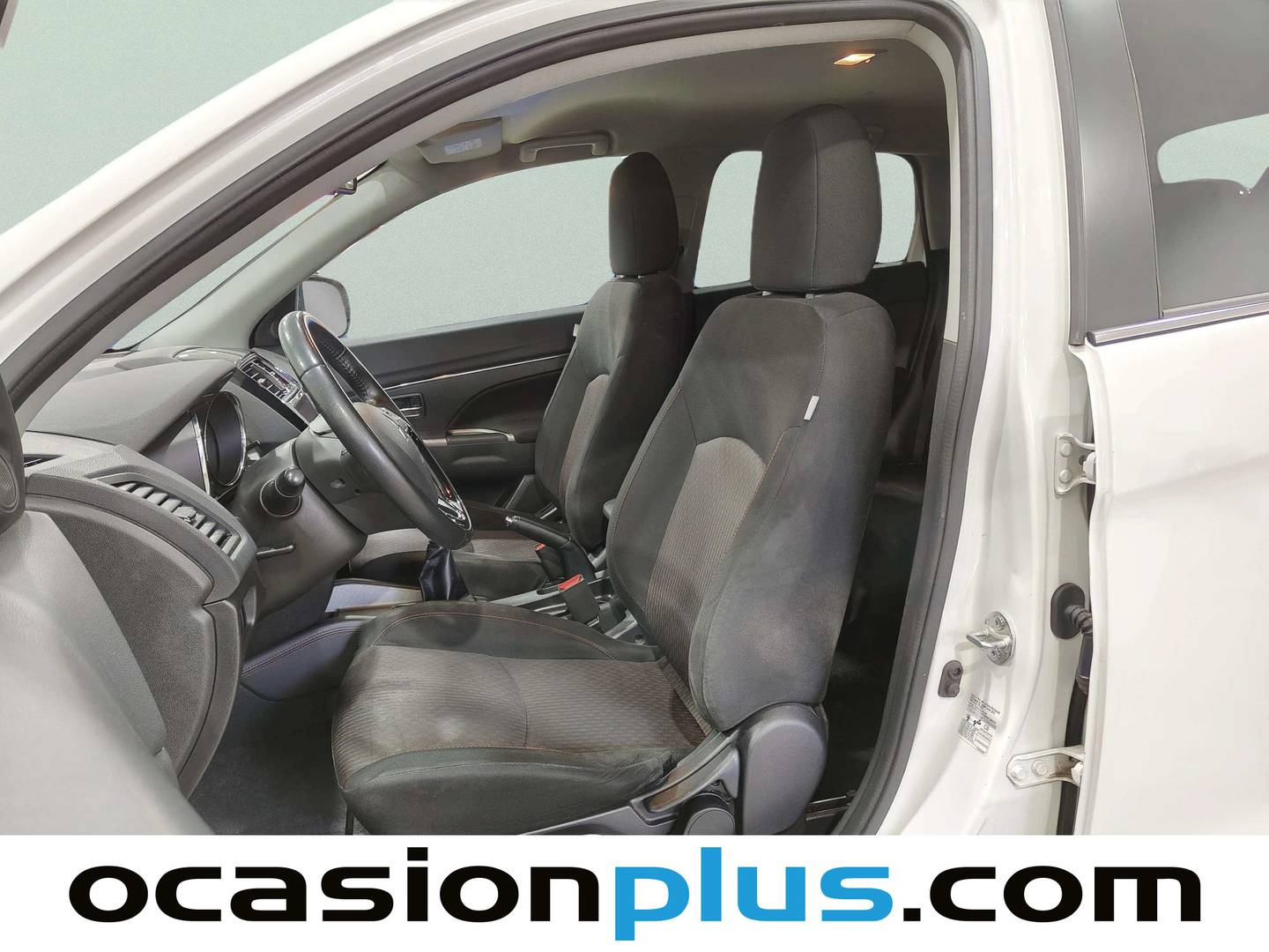 Foto asientos delanteros Mitsubishi ASX Mitsubishi ASX 160 MPI Motion (117 CV)