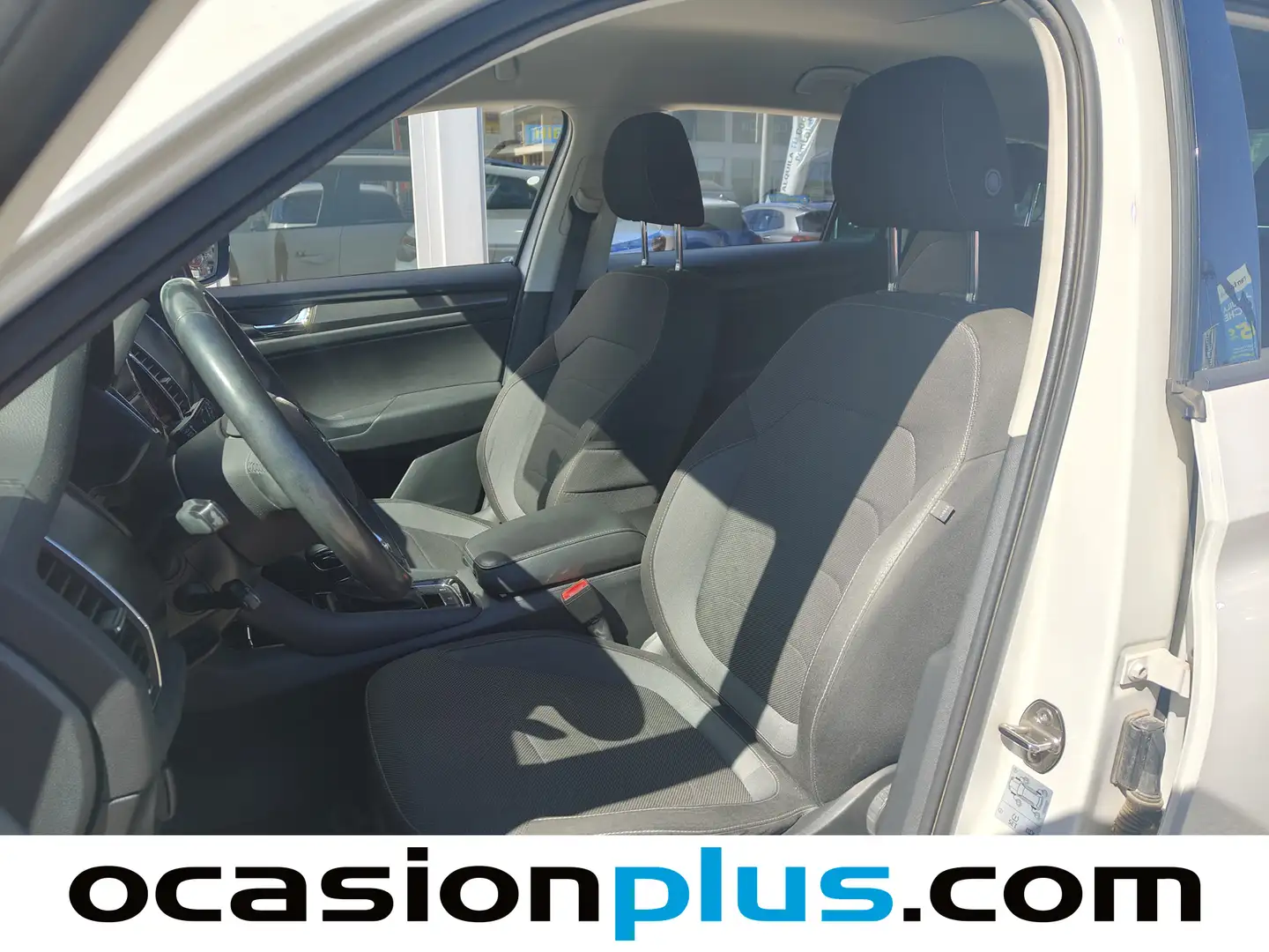 Foto Skoda Kodiaq Skoda Kodiaq 1.5 TSI Ambition 4x2 DSG (150 CV) 7 Plazas