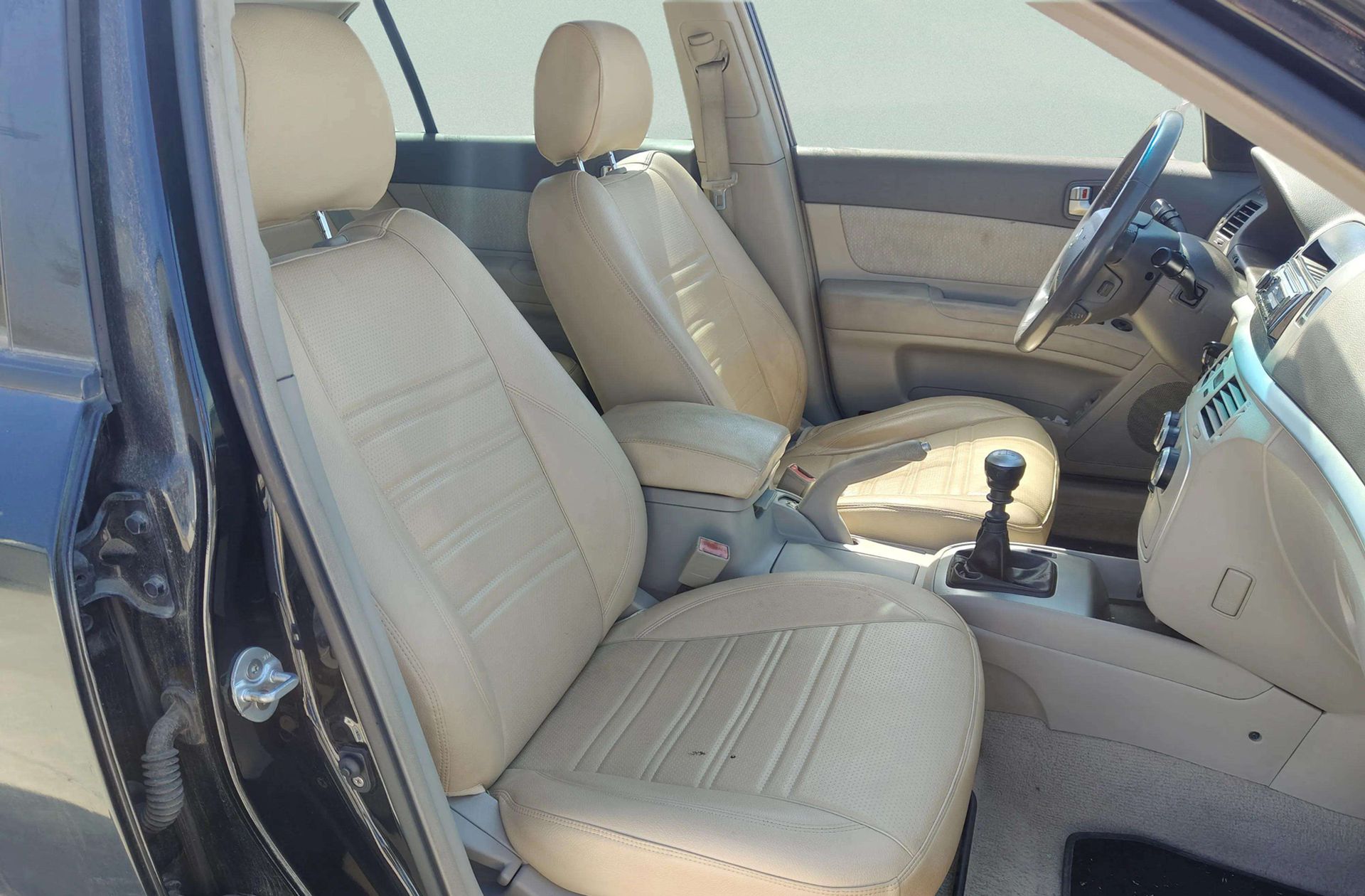 Hyundai Sonata 2.0 CRDi VGT Comfort - foto 14