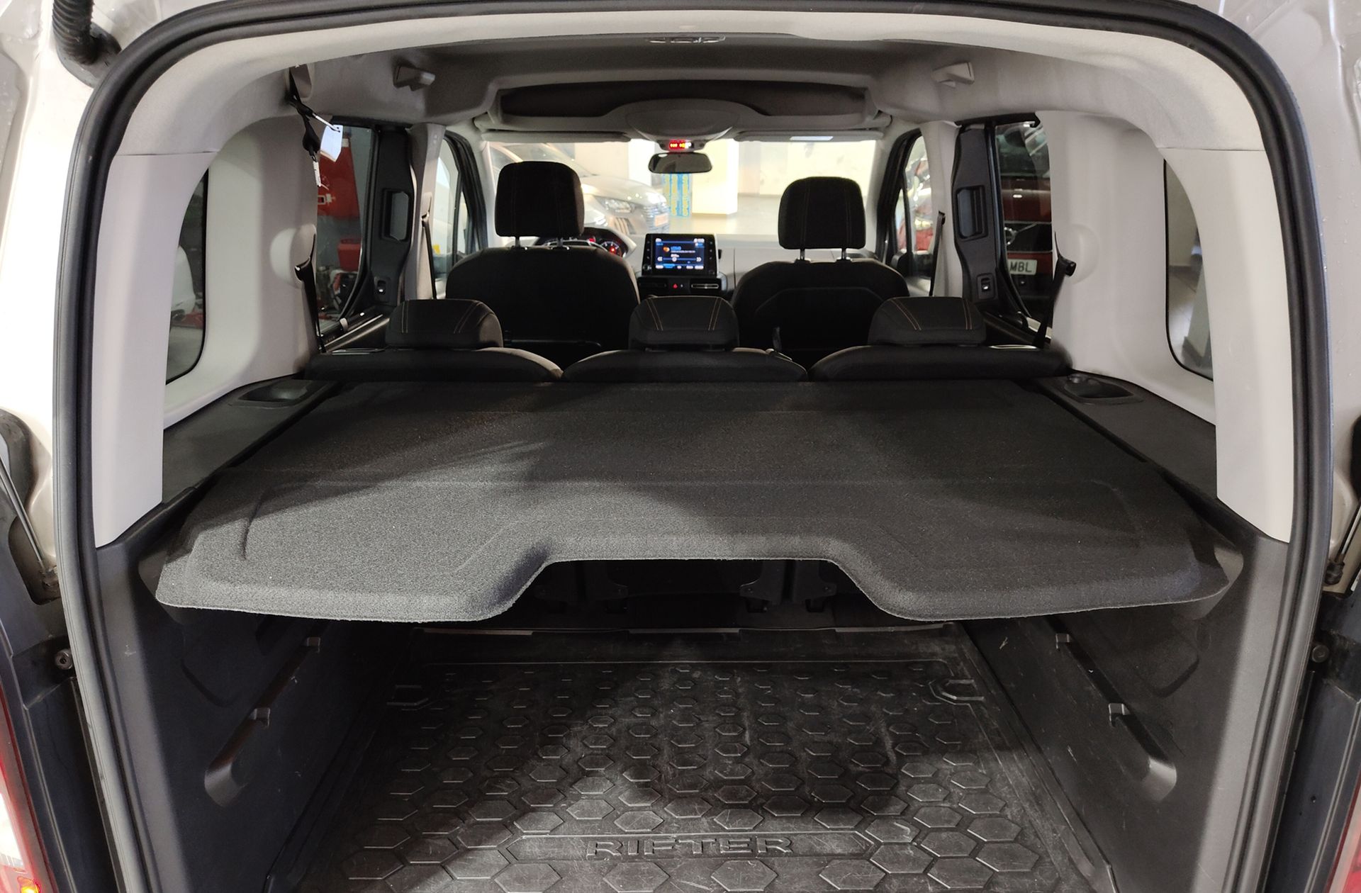 Peugeot Rifter BlueHDi 100 GT Standard - foto 15