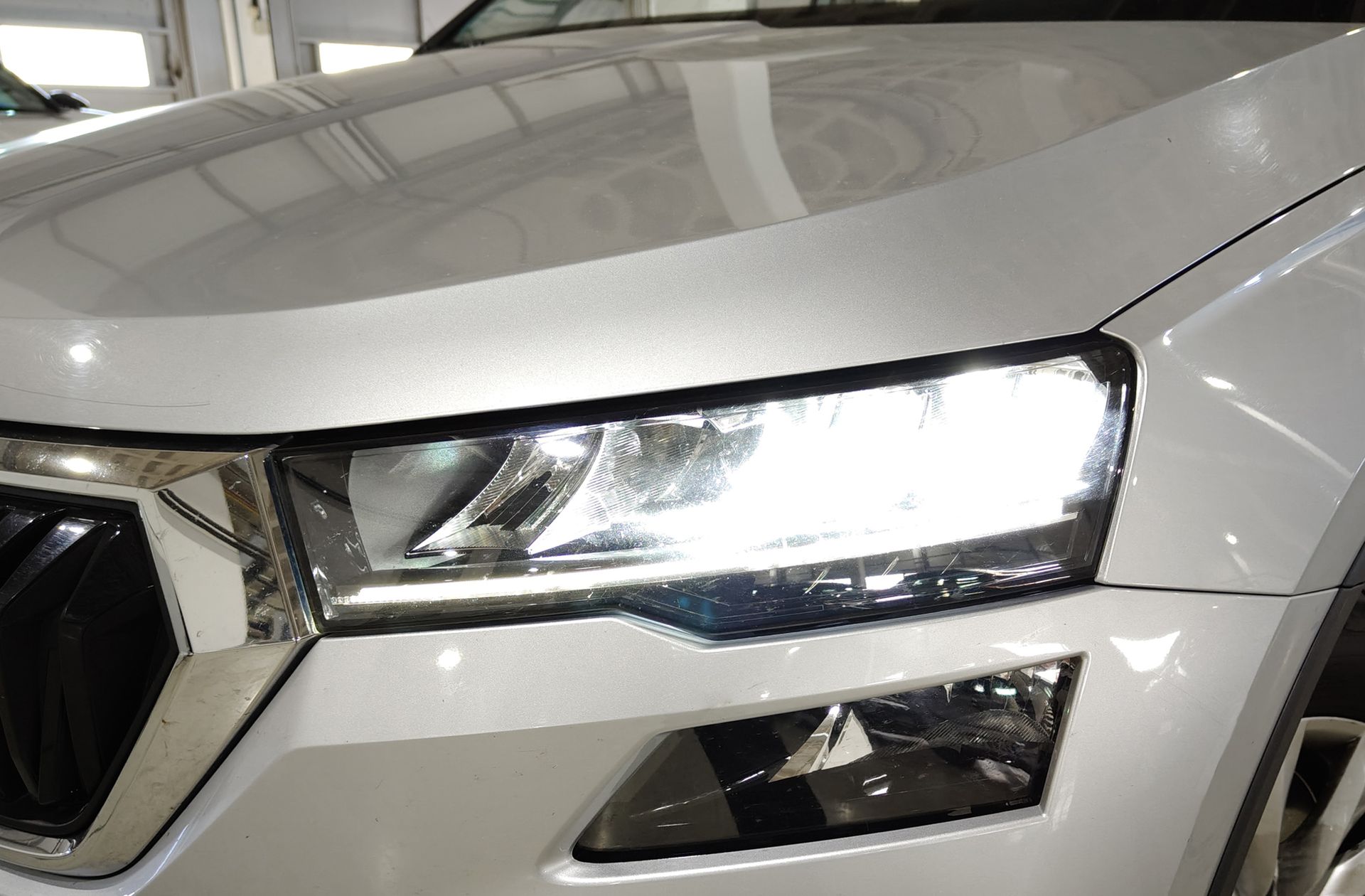 Škoda Karoq 2.0 TDI Ambition - foto 13