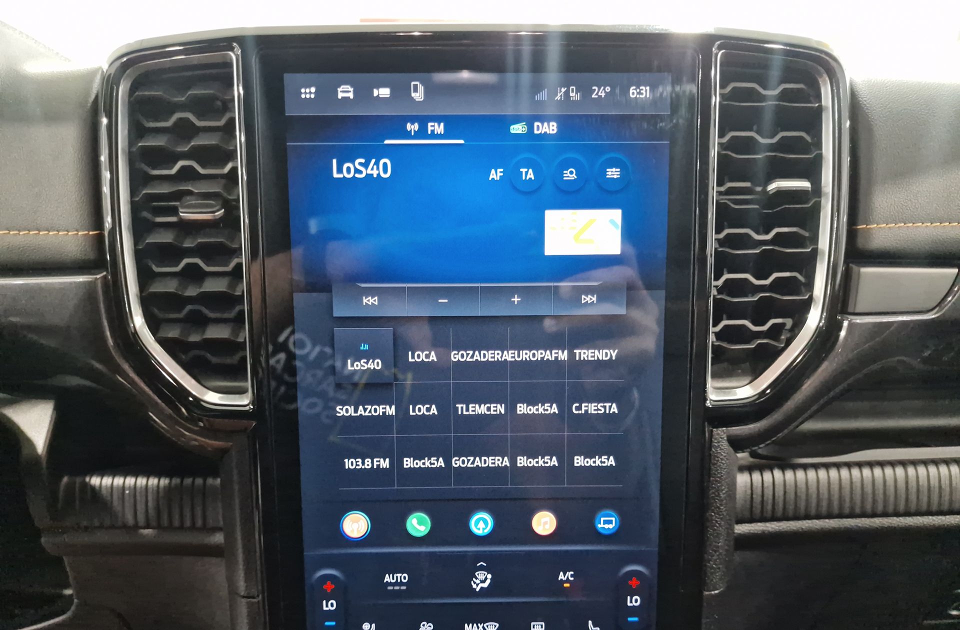 Ford Ranger Pickup 2.0 EcoBlue Doble Cabina Wildtrack e-AWD - foto 35