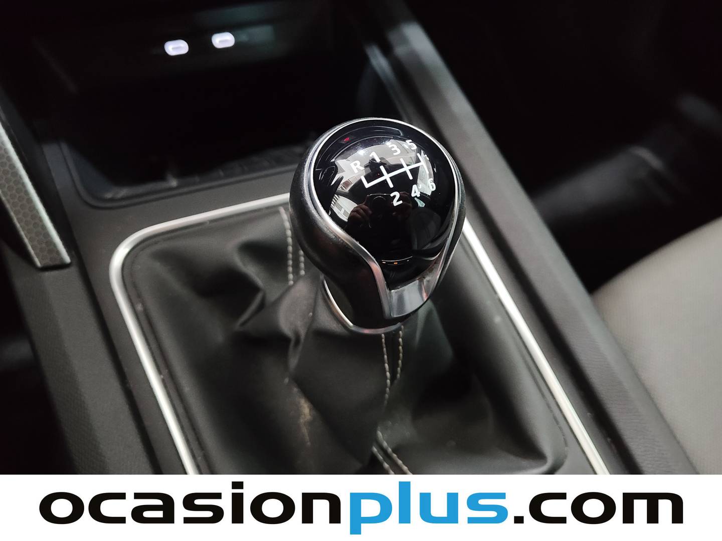 Foto Seat León SEAT León 2.0 TDI S&S Style Launch Pack con Navegador (115 CV)