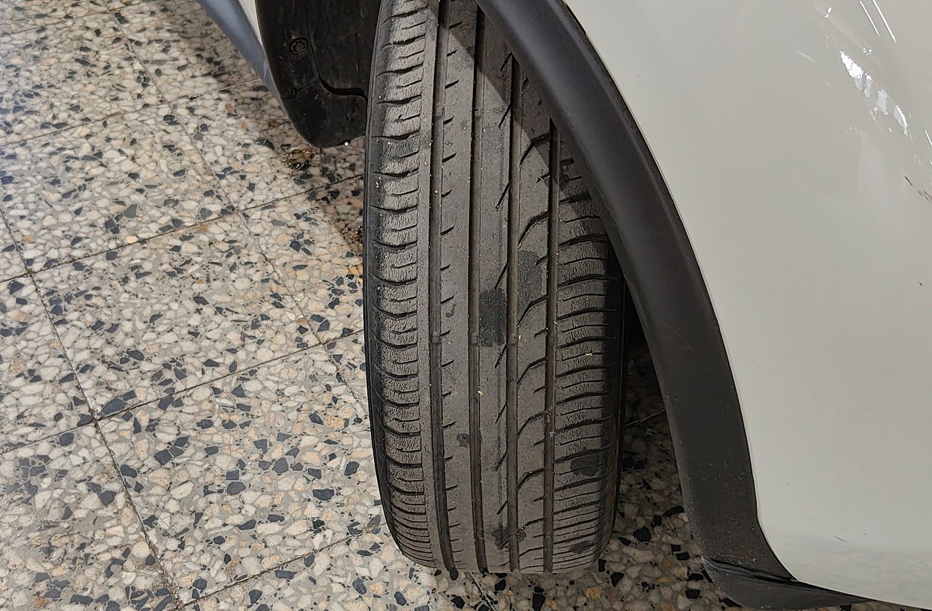 Nissan Juke 1.6 Tekna Premium CVT 4x2 - foto 29