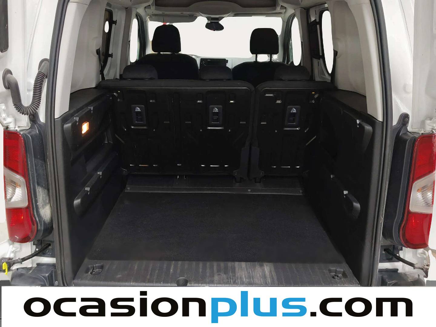 Foto asientos traseros Citroën Berlingo Citroën Berlingo BlueHDi 100 Talla M Live (102 CV)