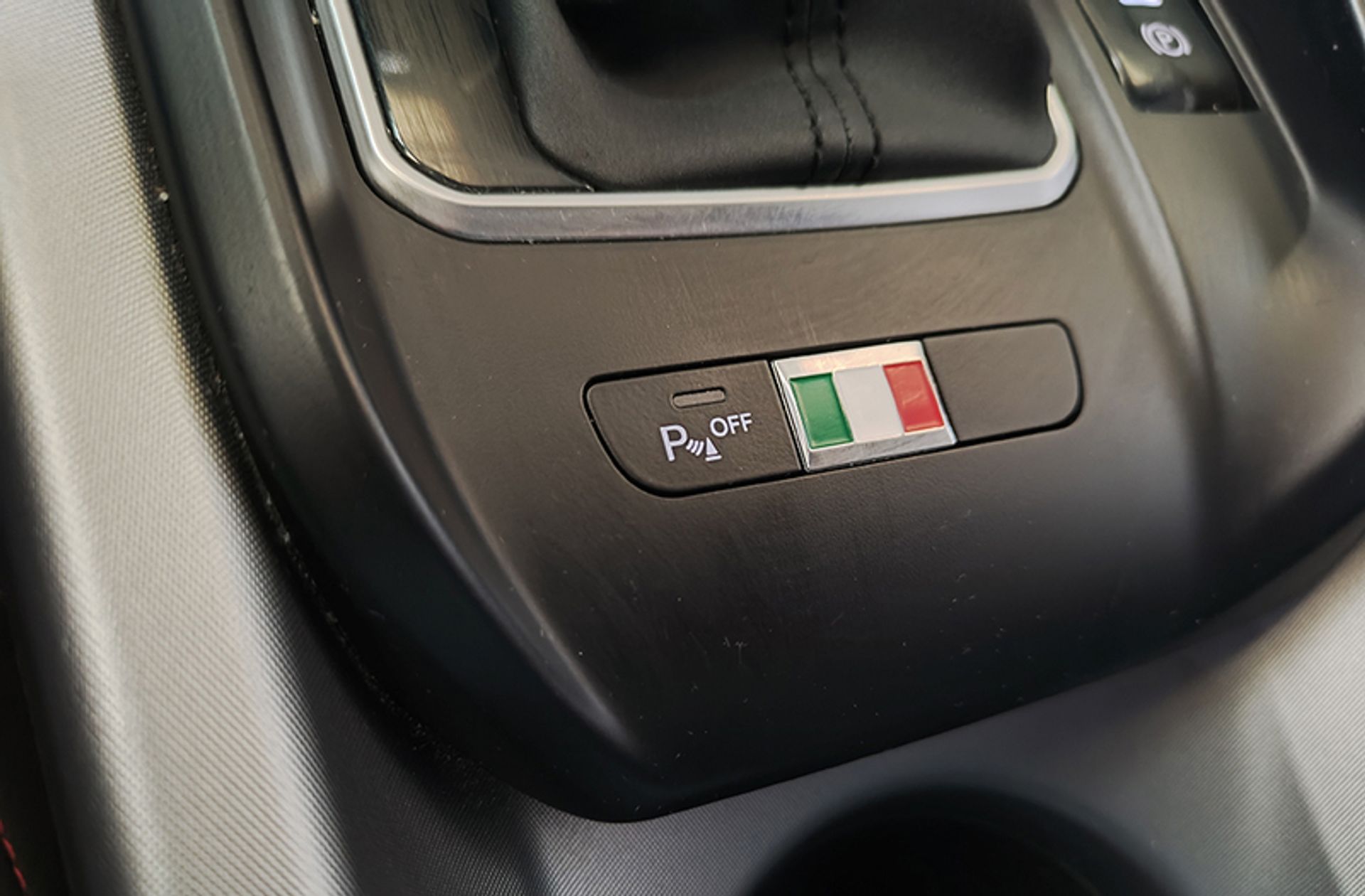 Alfa Romeo Tonale 1.5 MHEV Sprint FWD - foto 32