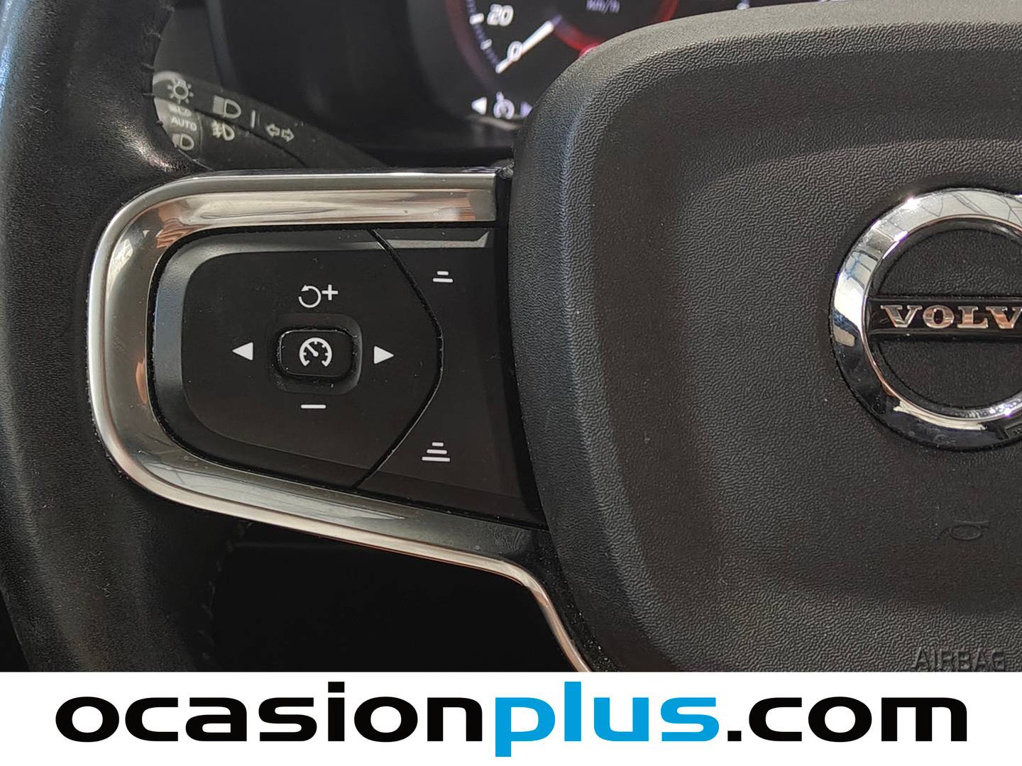 Volvo XC40 Volvo XC40 T2 Momentum Pro Auto (129 CV) seminuevo