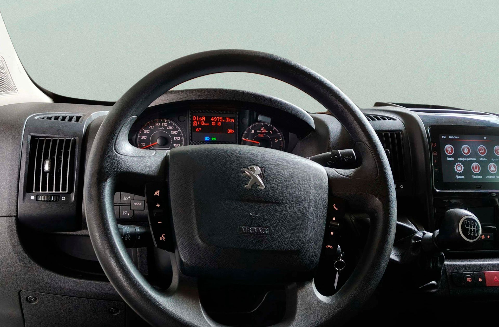 Peugeot Boxer Furgon BlueHDi 140 335 L3H2 - foto 16