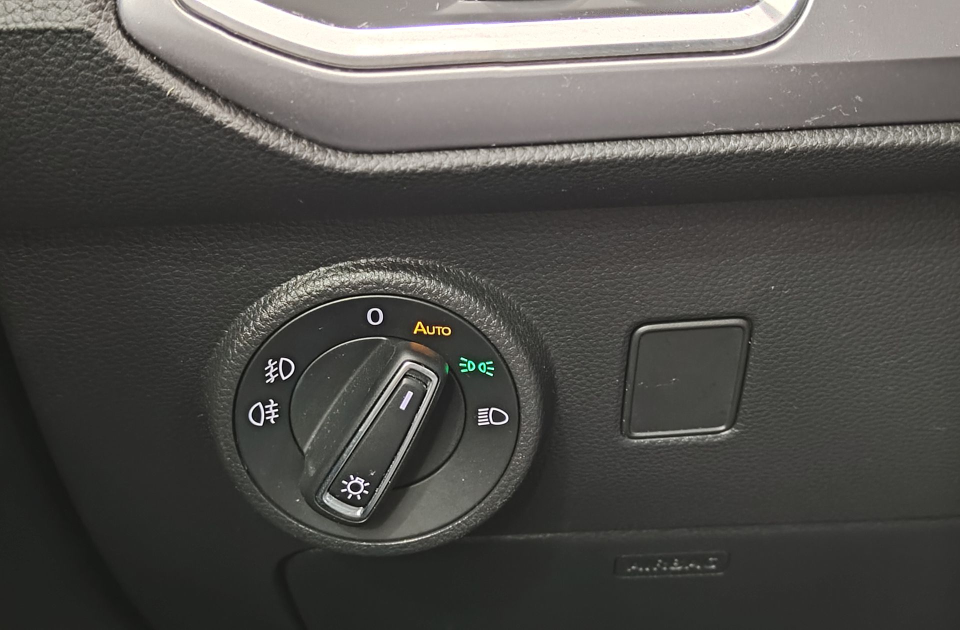 SEAT Ateca 1.5 TSI FR - foto 28