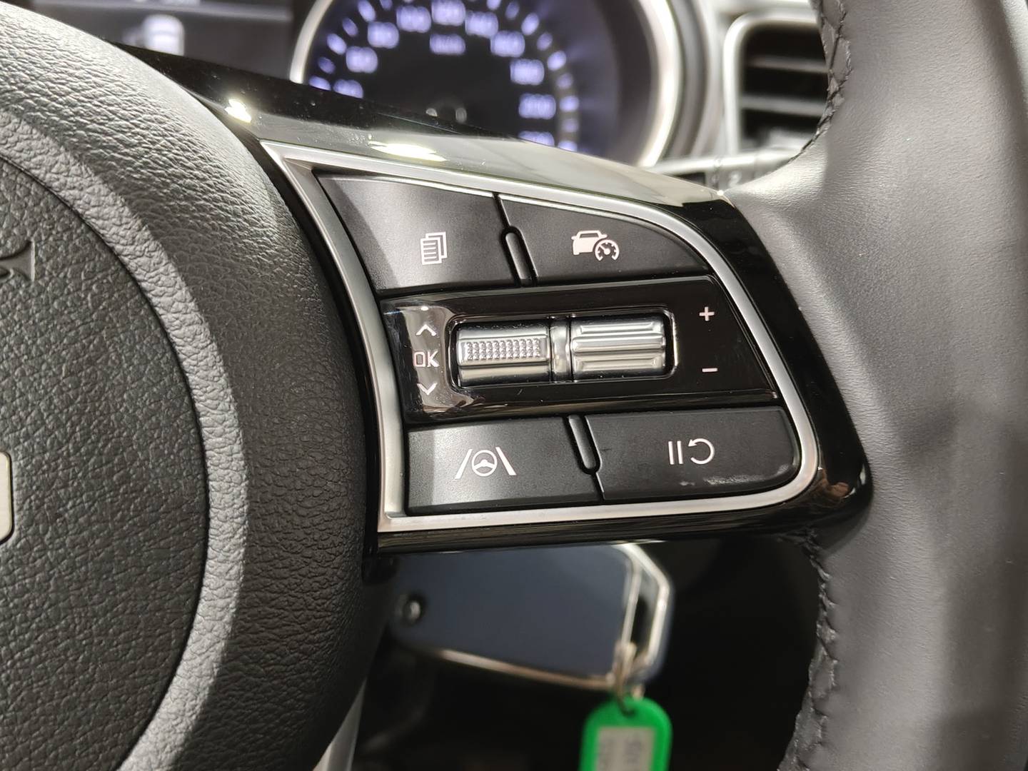 Foto KIA XCeed Kia XCeed 1.5 MHEV iMT Drive (140 CV)