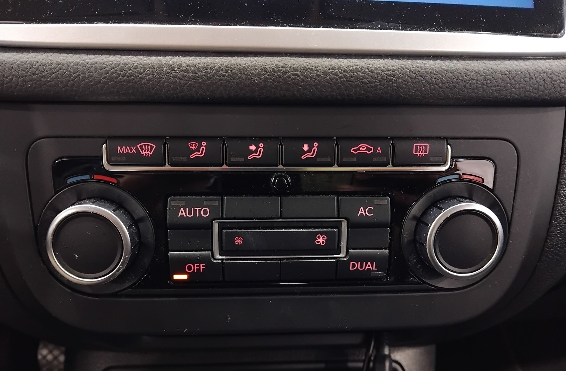 Volkswagen Tiguan Advance 2.0 TDI BMT Front Drive - foto 25
