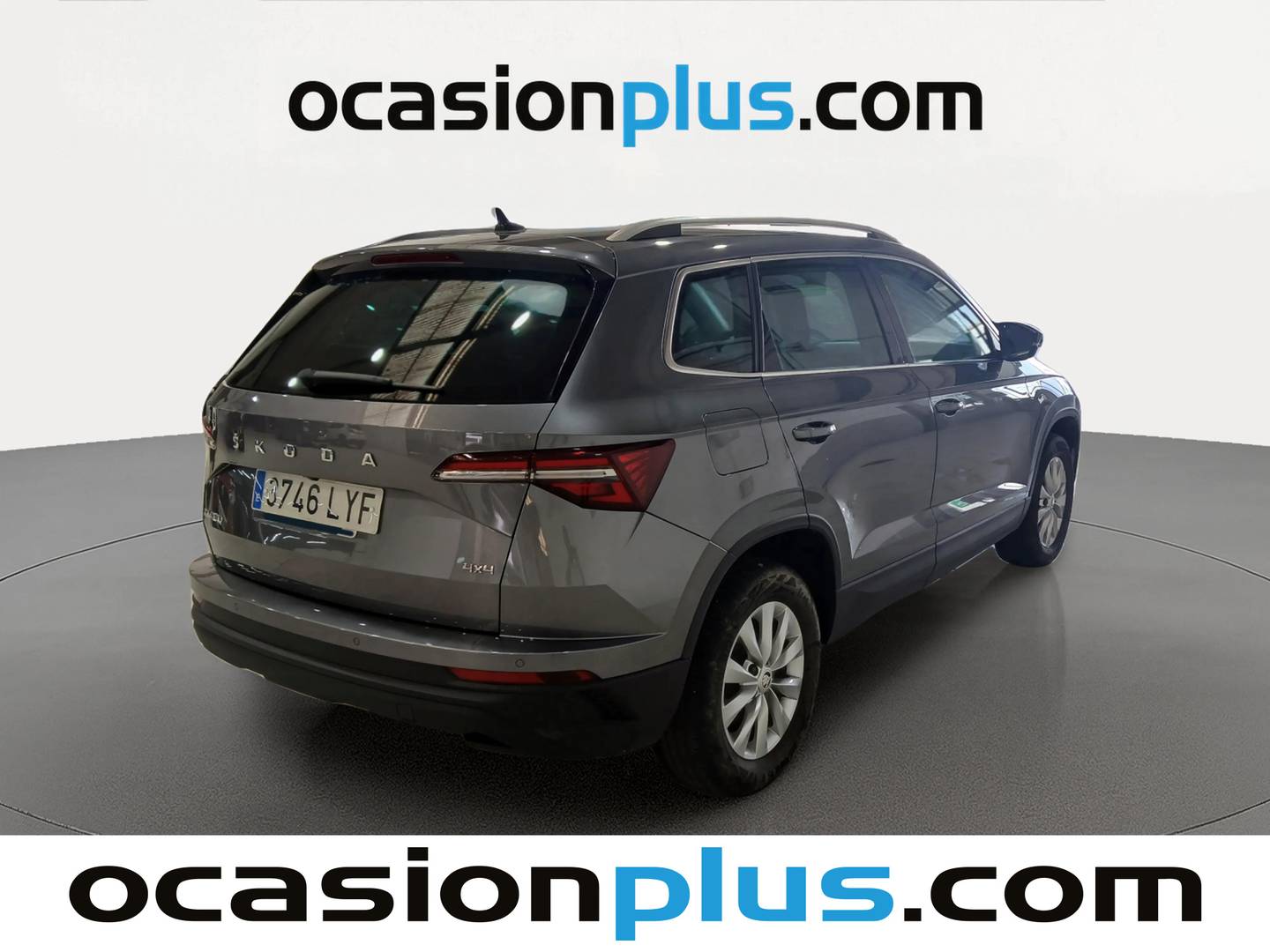Foto trasera Skoda Karoq Skoda Karoq 2.0 TDI Ambition 4X4 DSG (150 CV) derecha