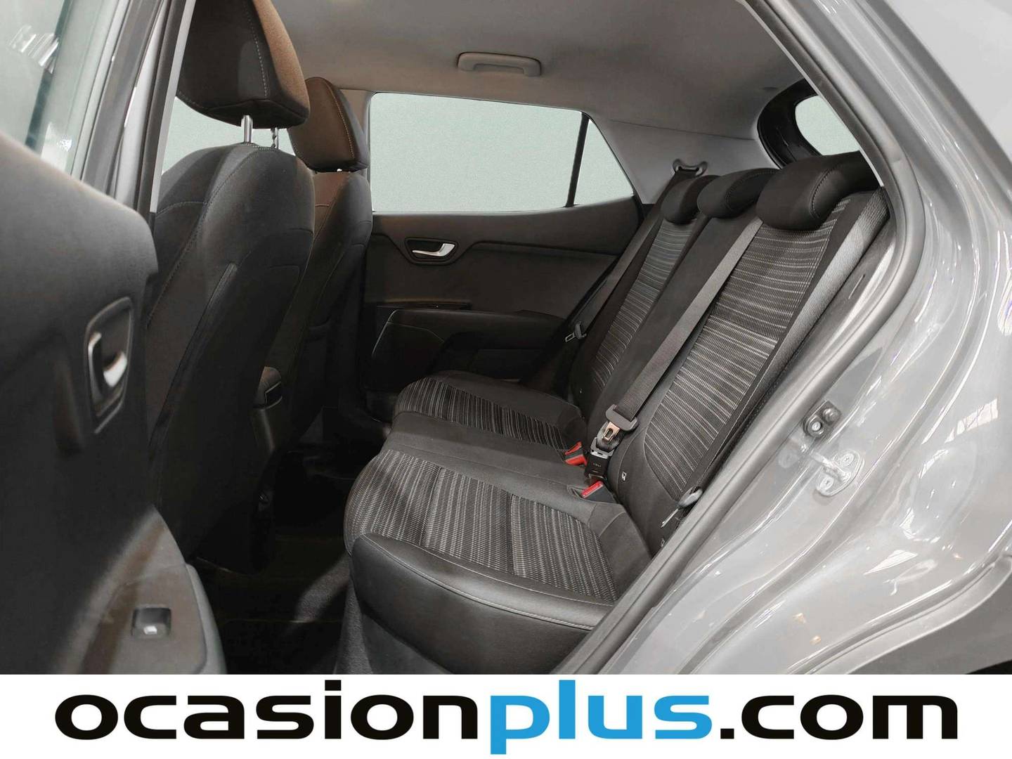 Foto asientos traseros KIA Stonic KIA Stonic 1.0 T-GDi MHEV Drive iMT (100 CV)