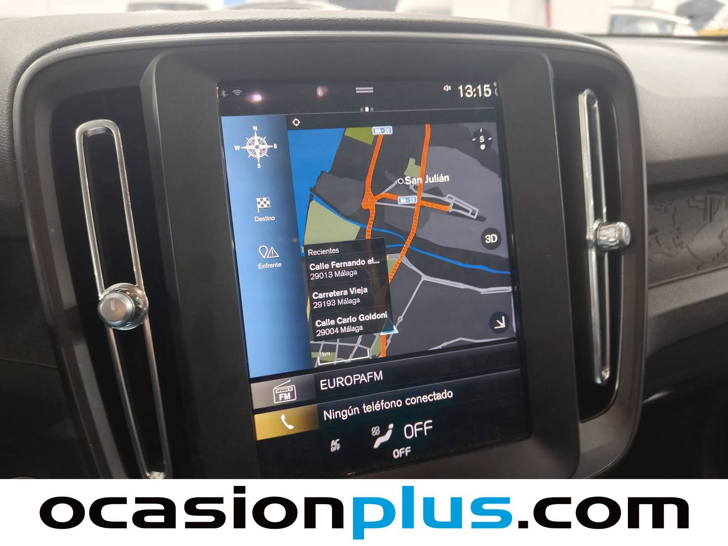 Foto Volvo XC40 Volvo XC40 T2 Momentum Core Auto (129 CV)