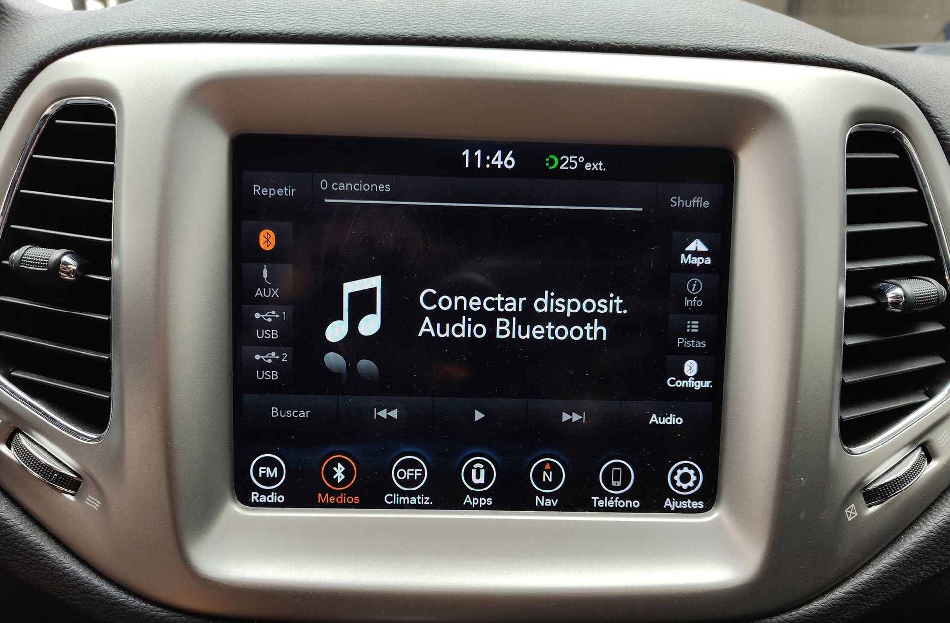 Jeep Compass 1.6 MultiJet Longitude 4x2 - foto 31