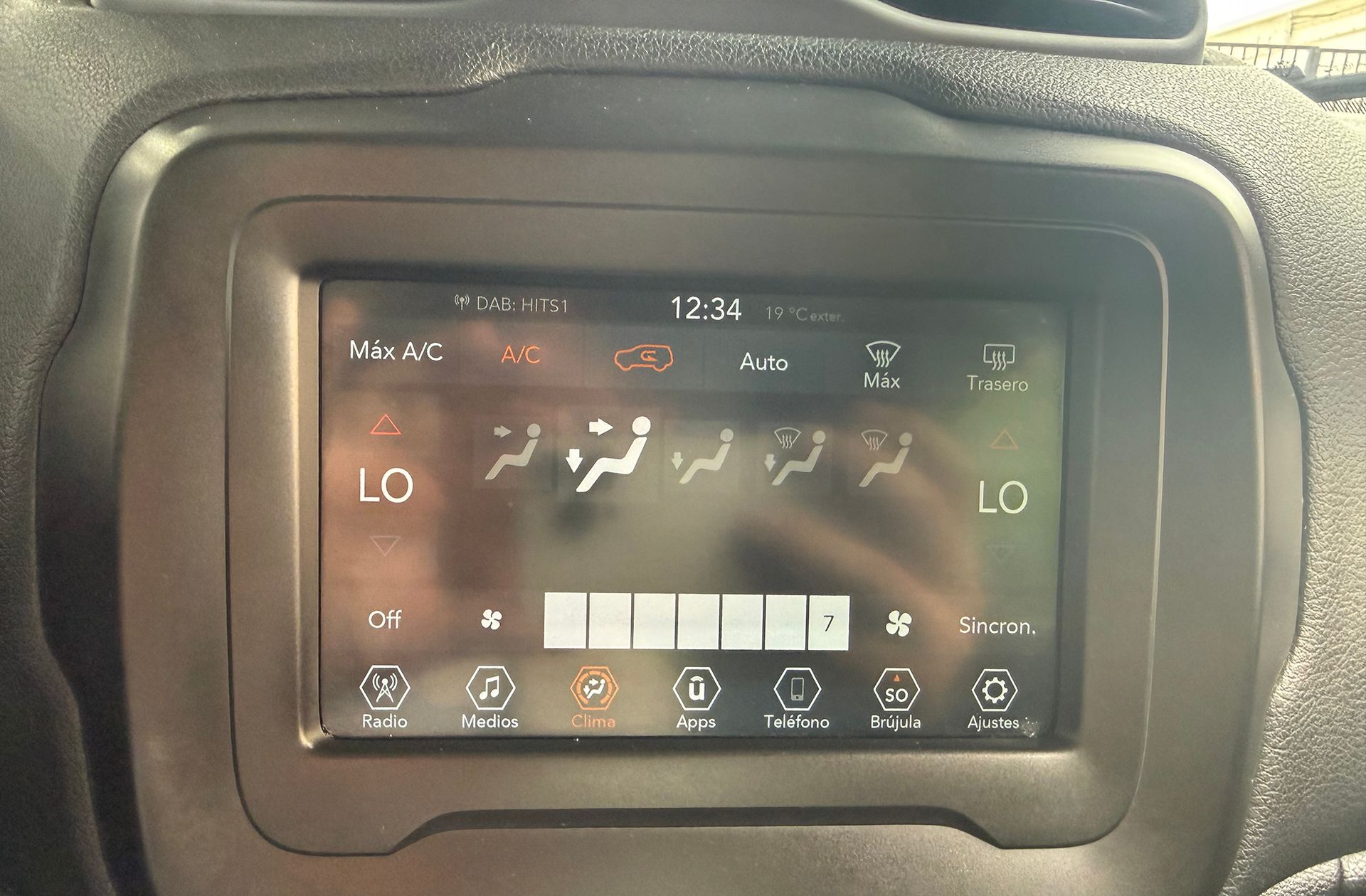 Jeep Renegade eHybrid Longitude ATX - foto 25