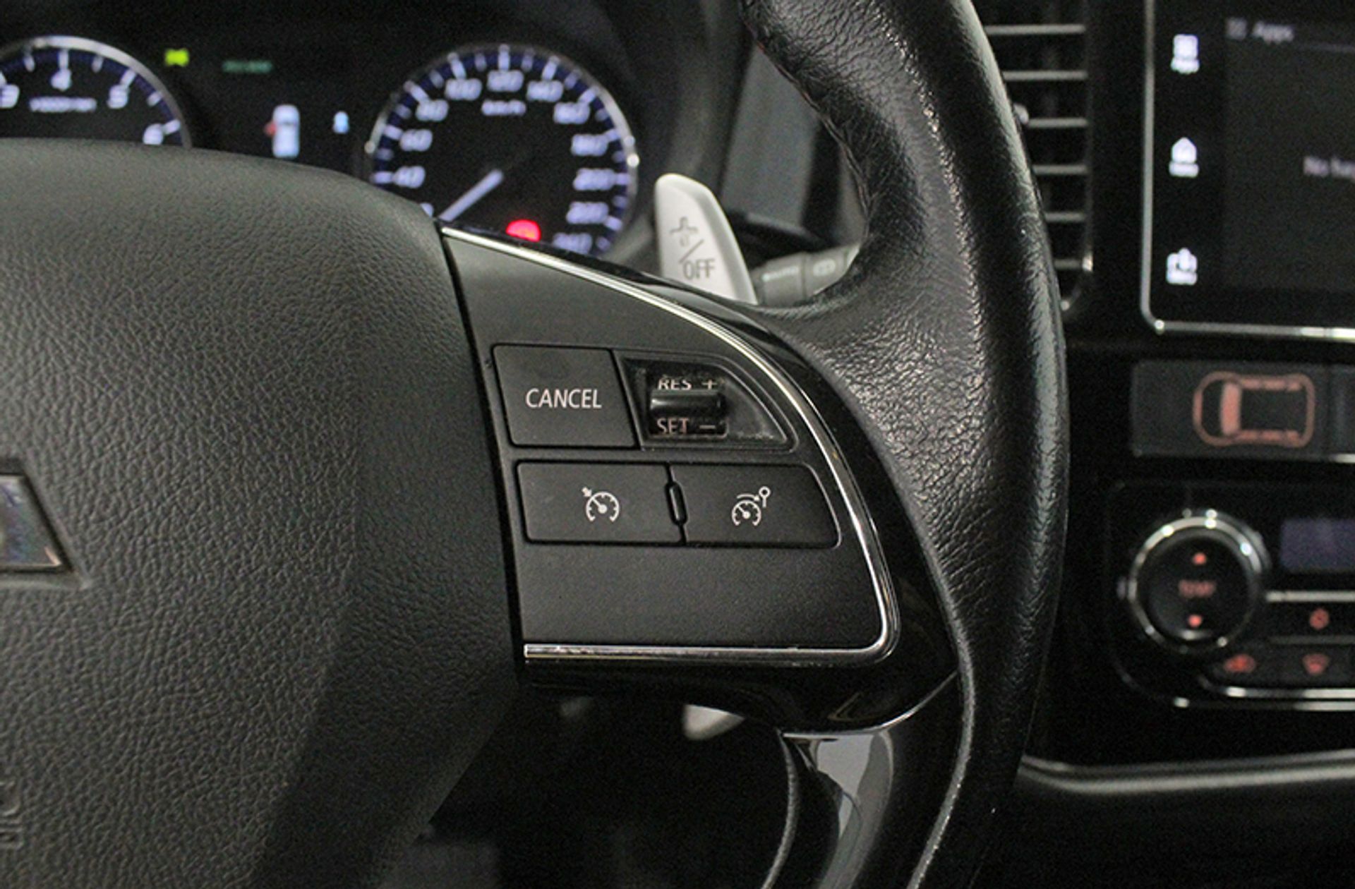 Mitsubishi Outlander 200 MPI Motion CVT 2WD - foto 26