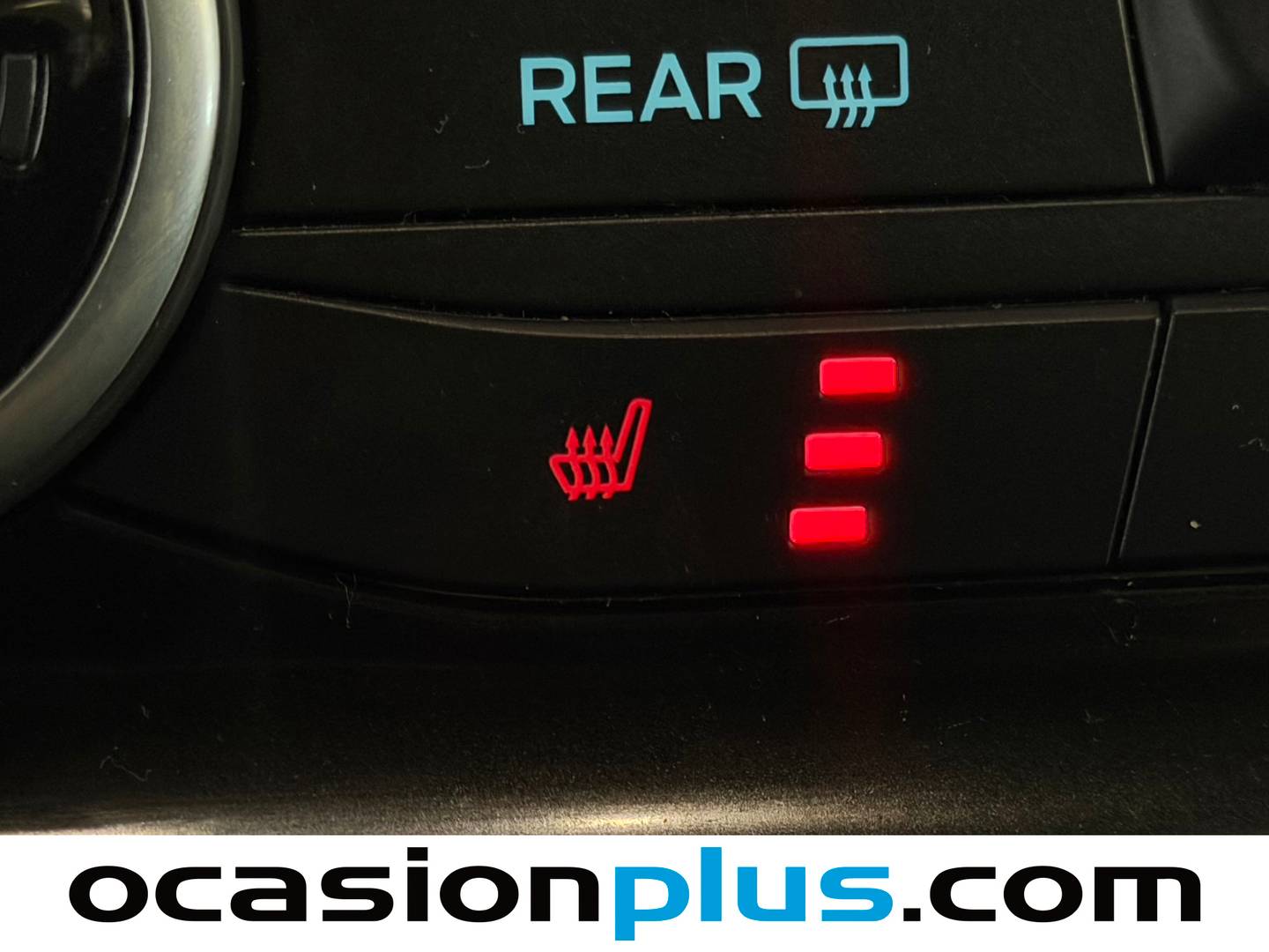 Extras y acabados del Ford Tourneo Custom Ford Tourneo Custom 2.0 Ecoblue L1 Titanium (150 CV) 8 Plazas