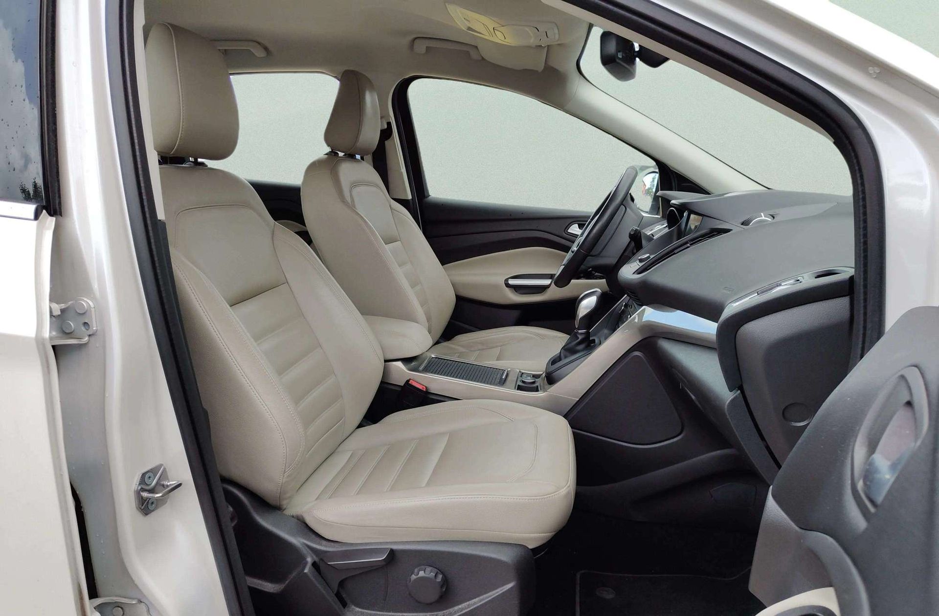 Ford Kuga 1.5 EcoBoost Titanium 4x4 - foto 20