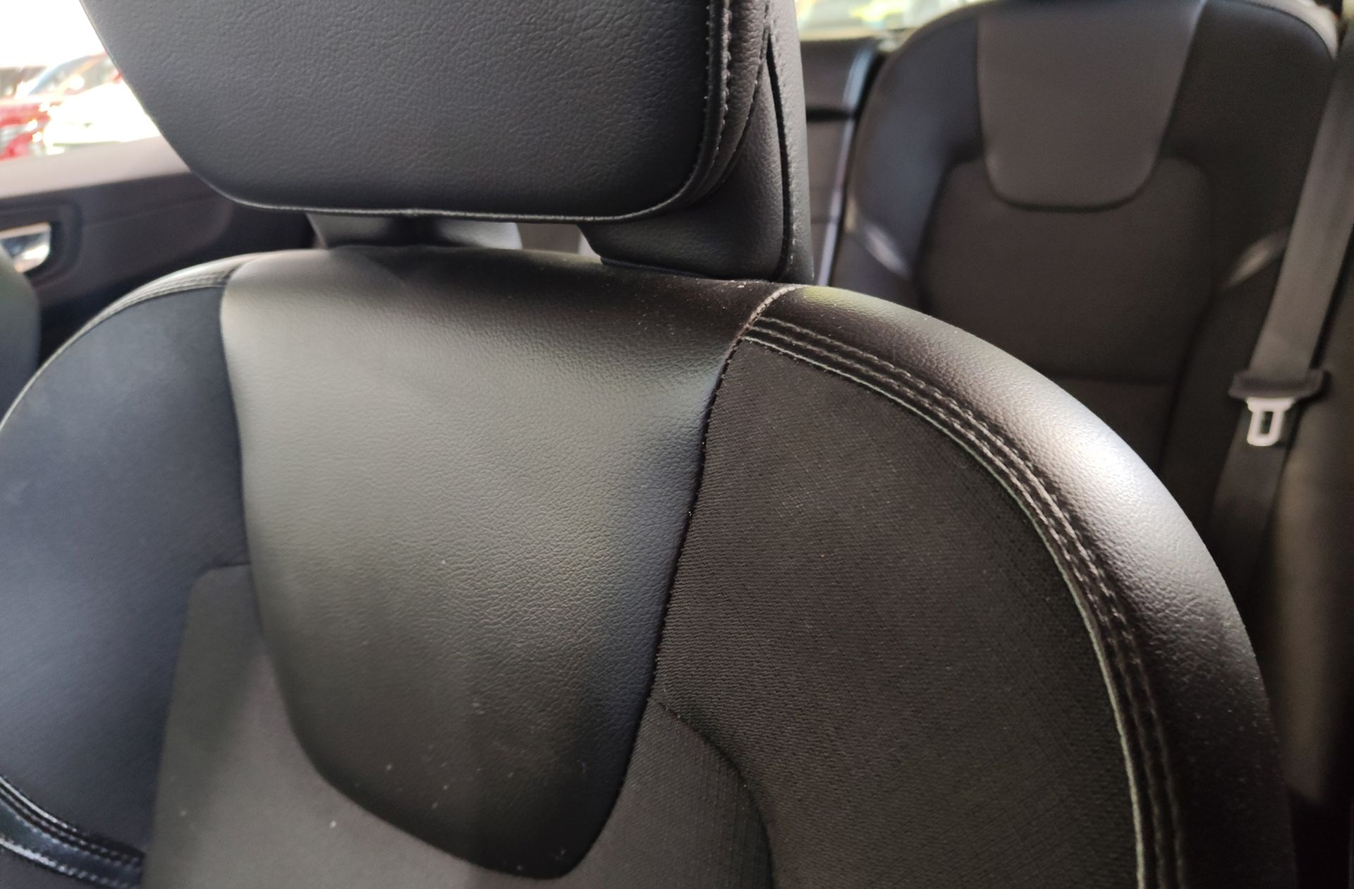 Volvo XC60 D4 Business Plus - foto 7