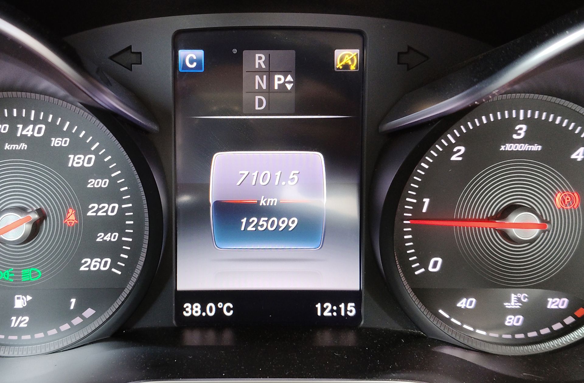 Mercedes-Benz Clase C 220 d Pack AMG - foto 9