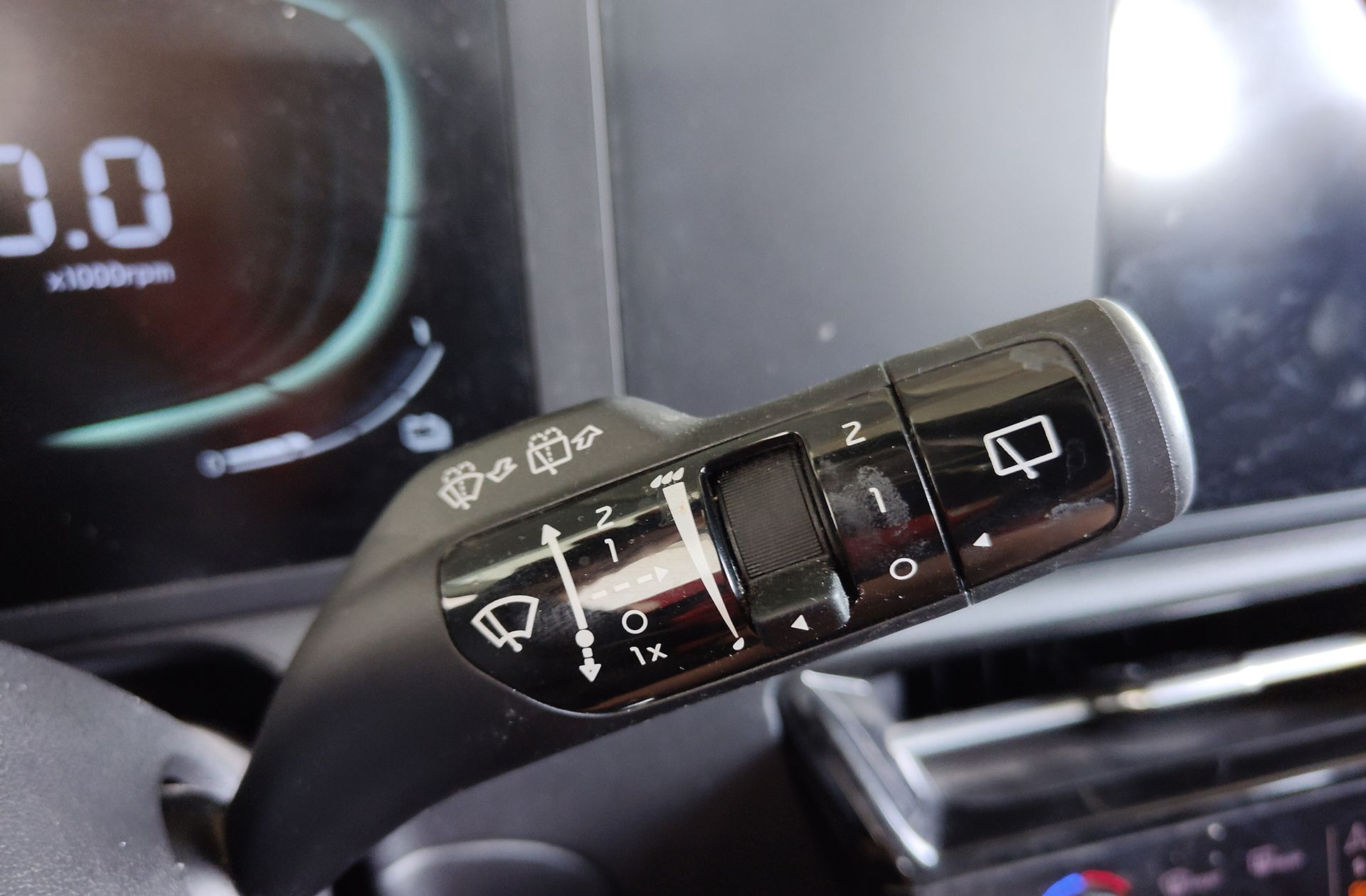 Kia Niro 1.6 GDi HEV Concept - foto 28