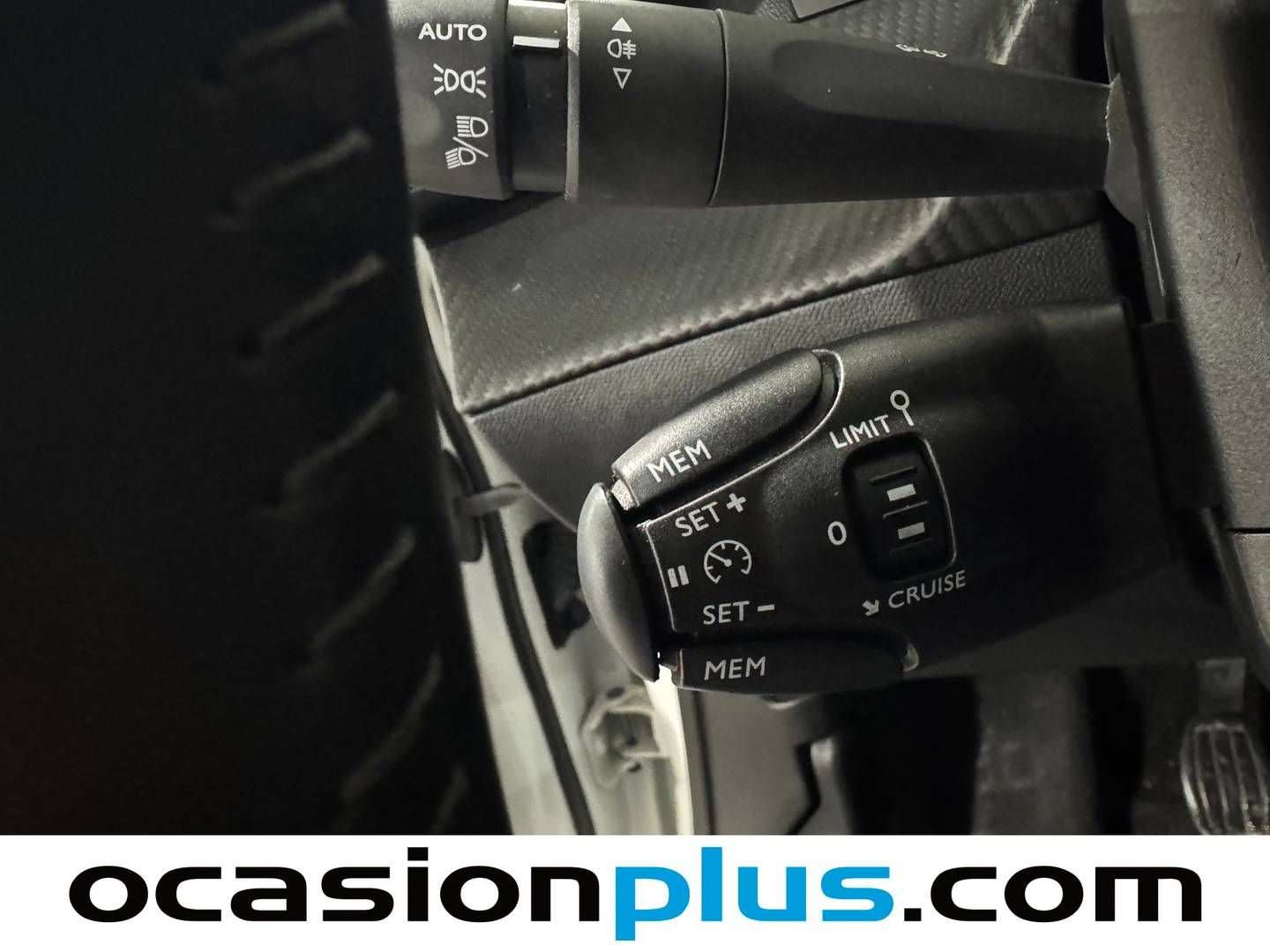 Foto Peugeot 2008 Peugeot 2008 PureTech 100 S&S Allure (100 CV)