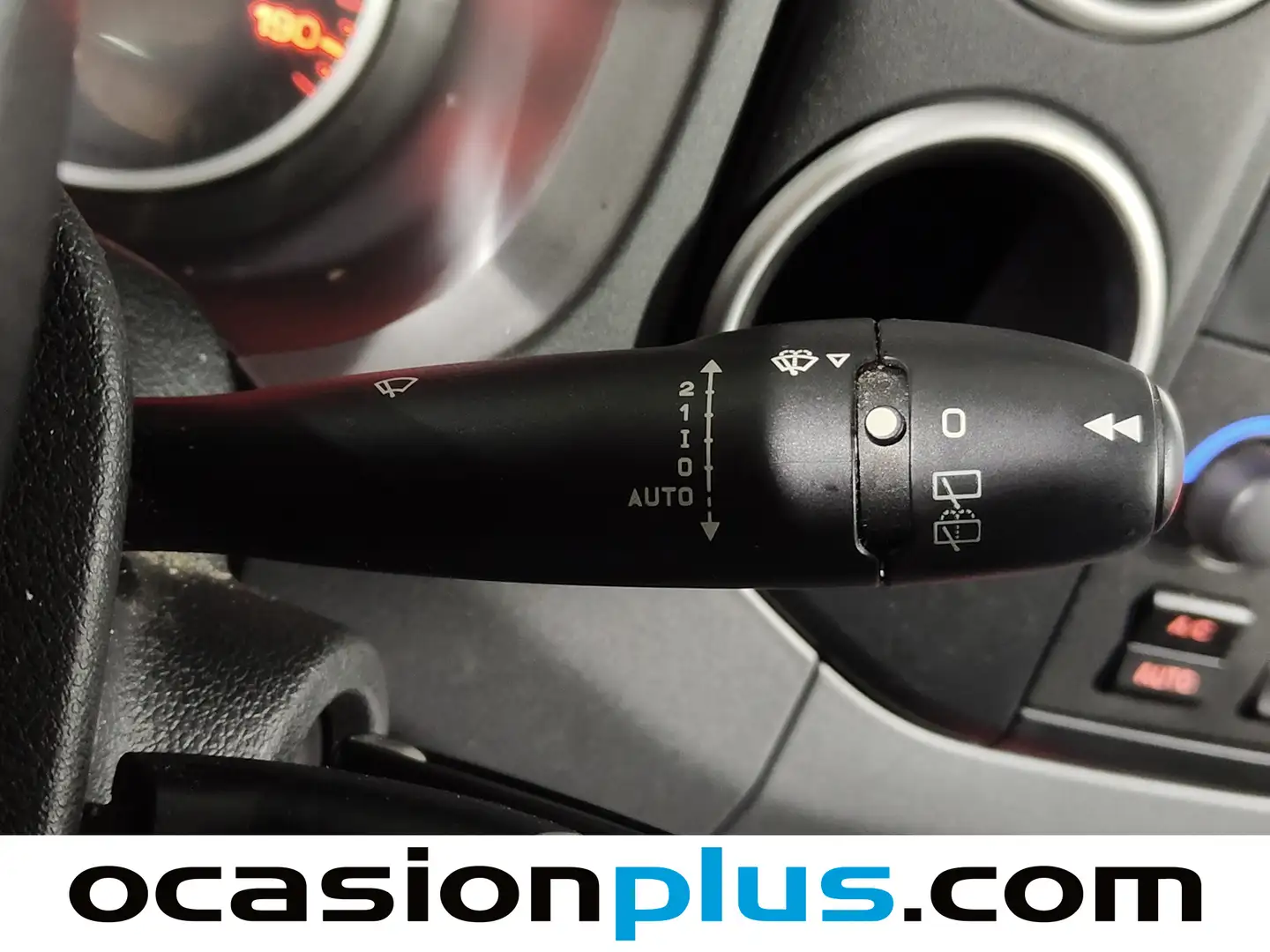 Foto Peugeot Partner Peugeot Partner Tepee BlueHDi 100 Adventure Edition (100 CV)