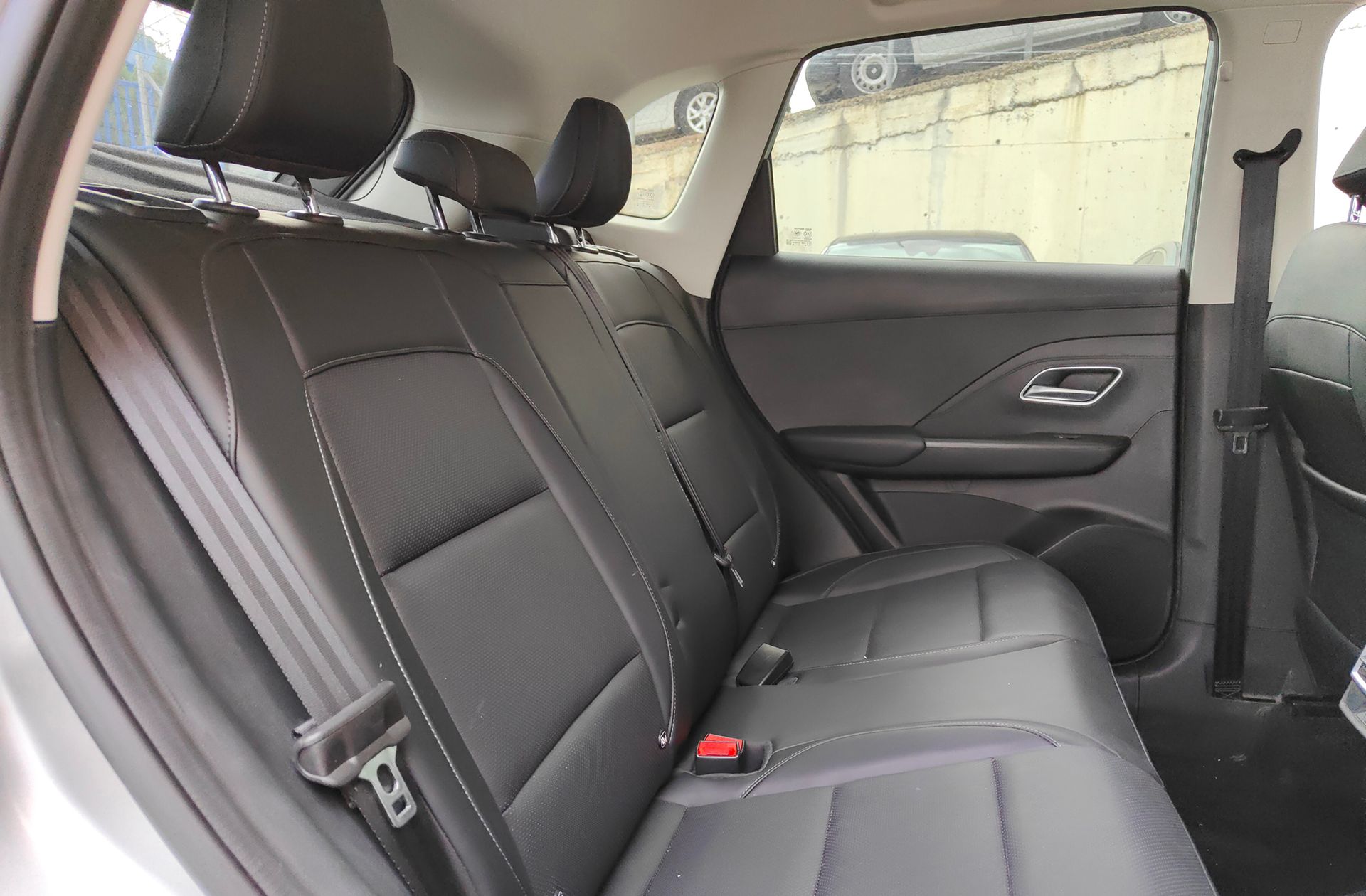 MG ZS 1.5 Hybrid+ Luxury - foto 17