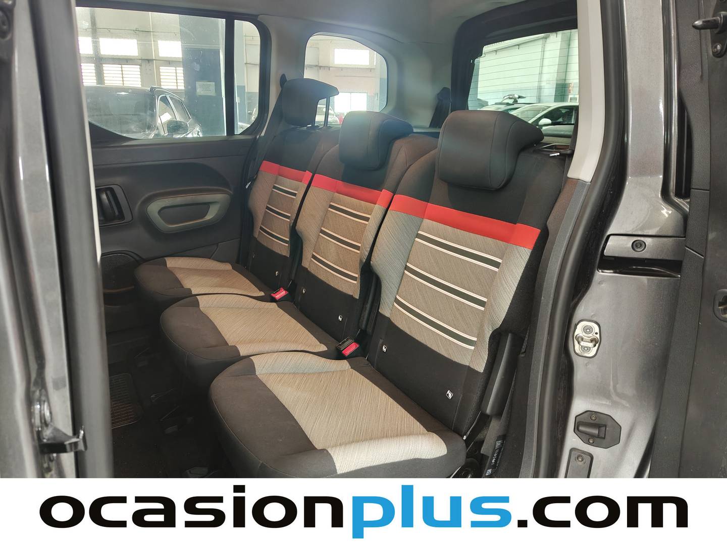 Foto asientos traseros Citroën Berlingo Citroën Berlingo BlueHDi 100 Talla M Shine(102 CV) 7 Plazas