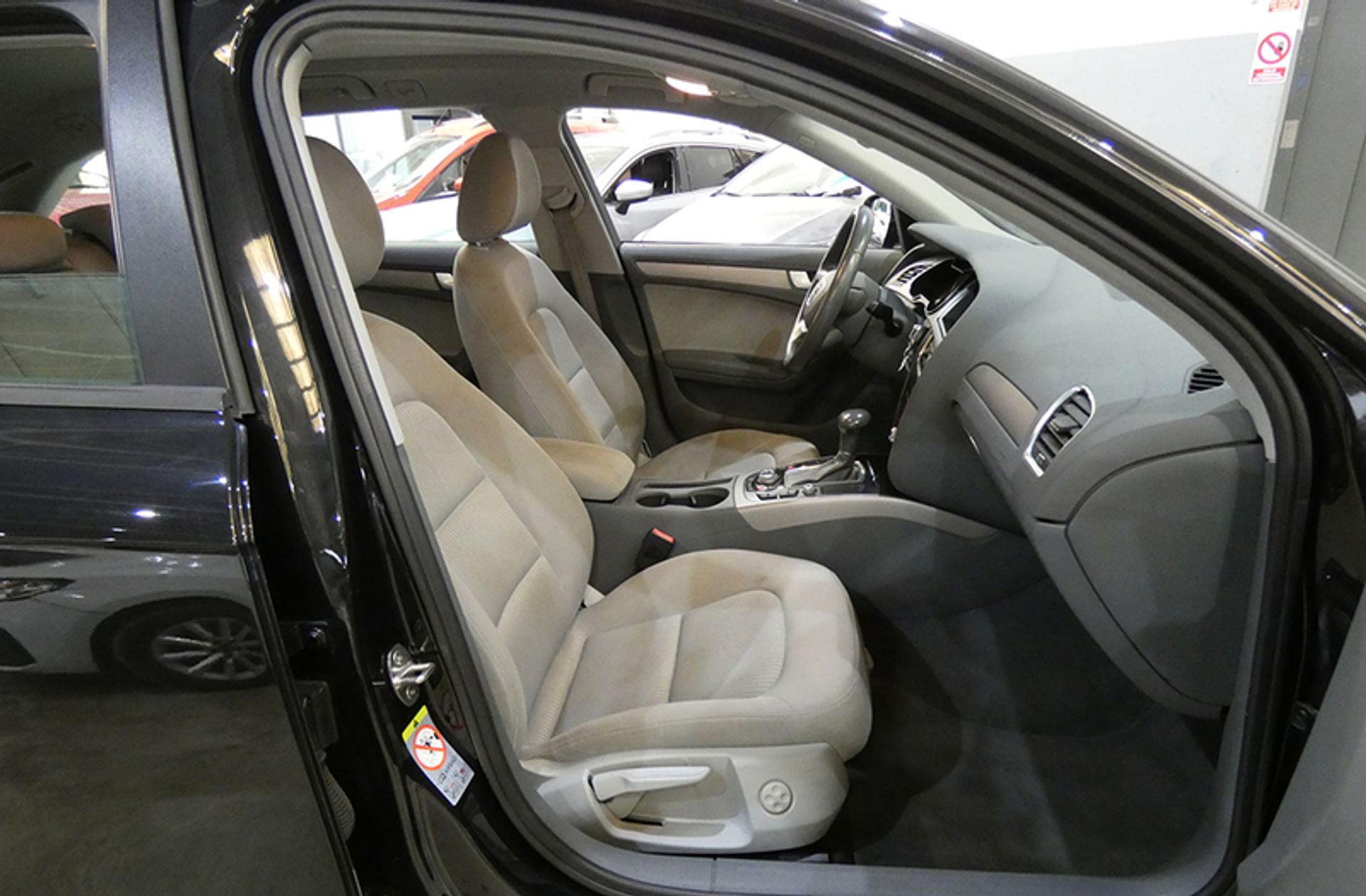 Audi A4 Avant 2.0 TDI multitronic - foto 16