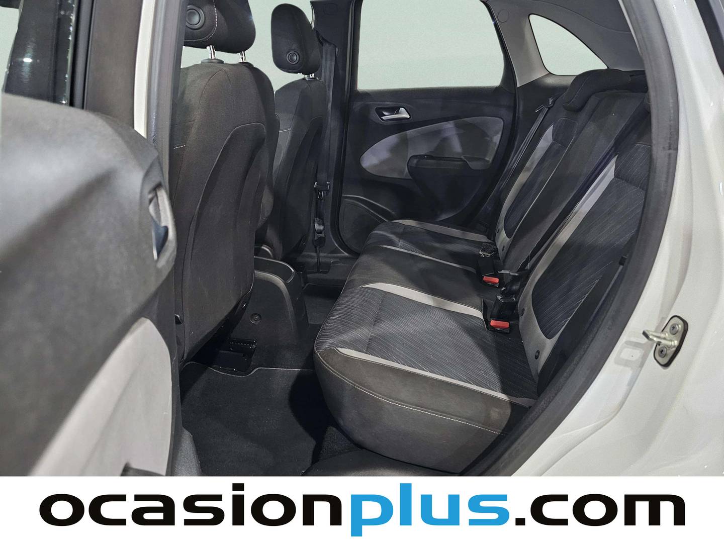 Foto asientos traseros Opel Crossland X Opel Crossland X 1.5 D S&S Design Line 120 Aniversario (102 CV)