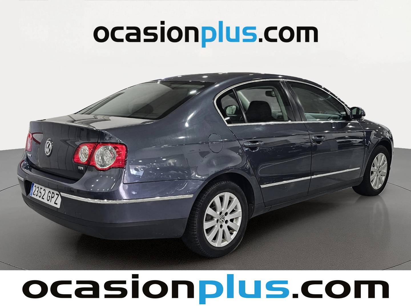 Foto trasera Volkswagen Passat Volkswagen Passat Advance Plus 2.0 TDI DPF (110 CV) derecha