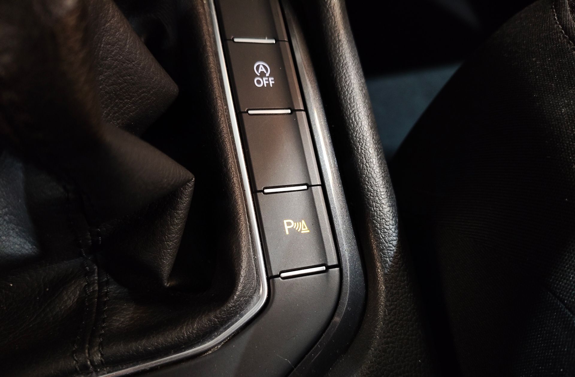 Volkswagen Tiguan Edition 2.0 TDI BMT - foto 28