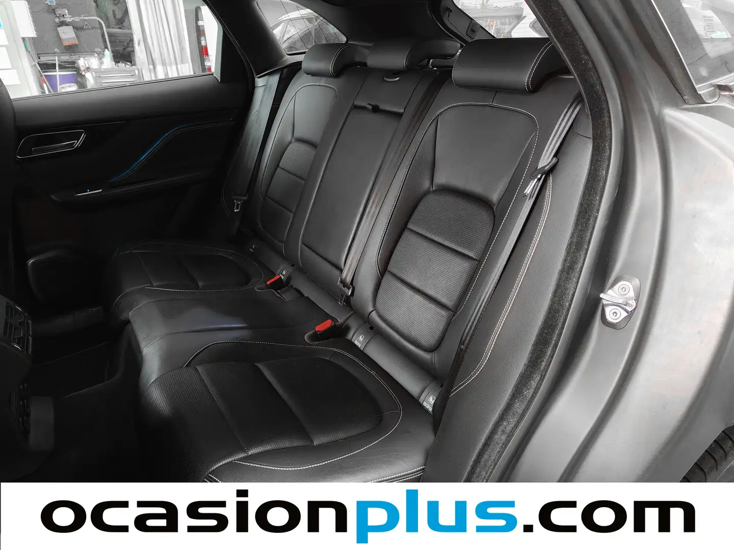 Foto Jaguar F-Pace Jaguar F-PACE 2.0L i4D R-Sport Auto (180 CV)