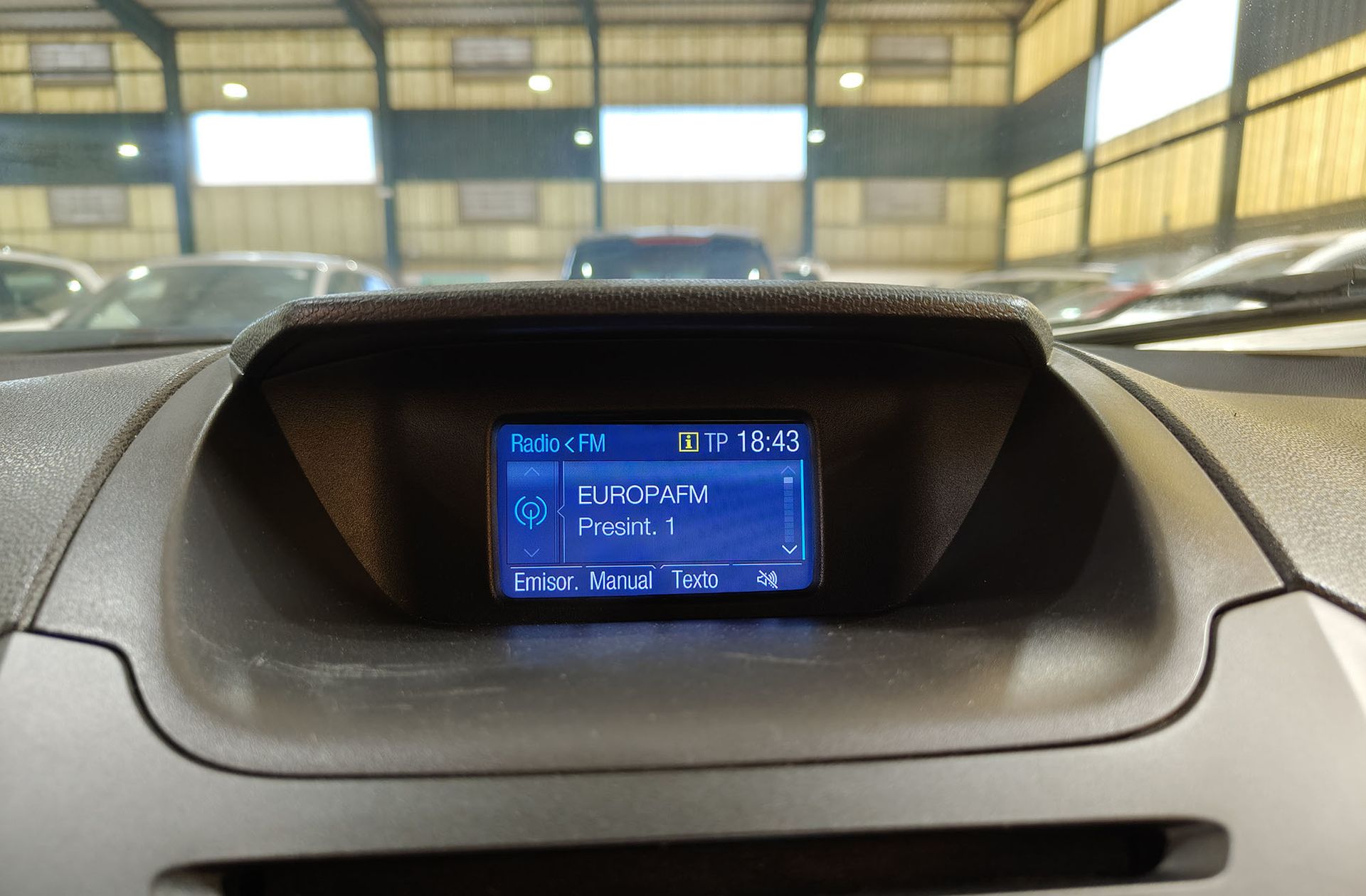 Ford EcoSport 1.0 EcoBoost Trend - foto 26