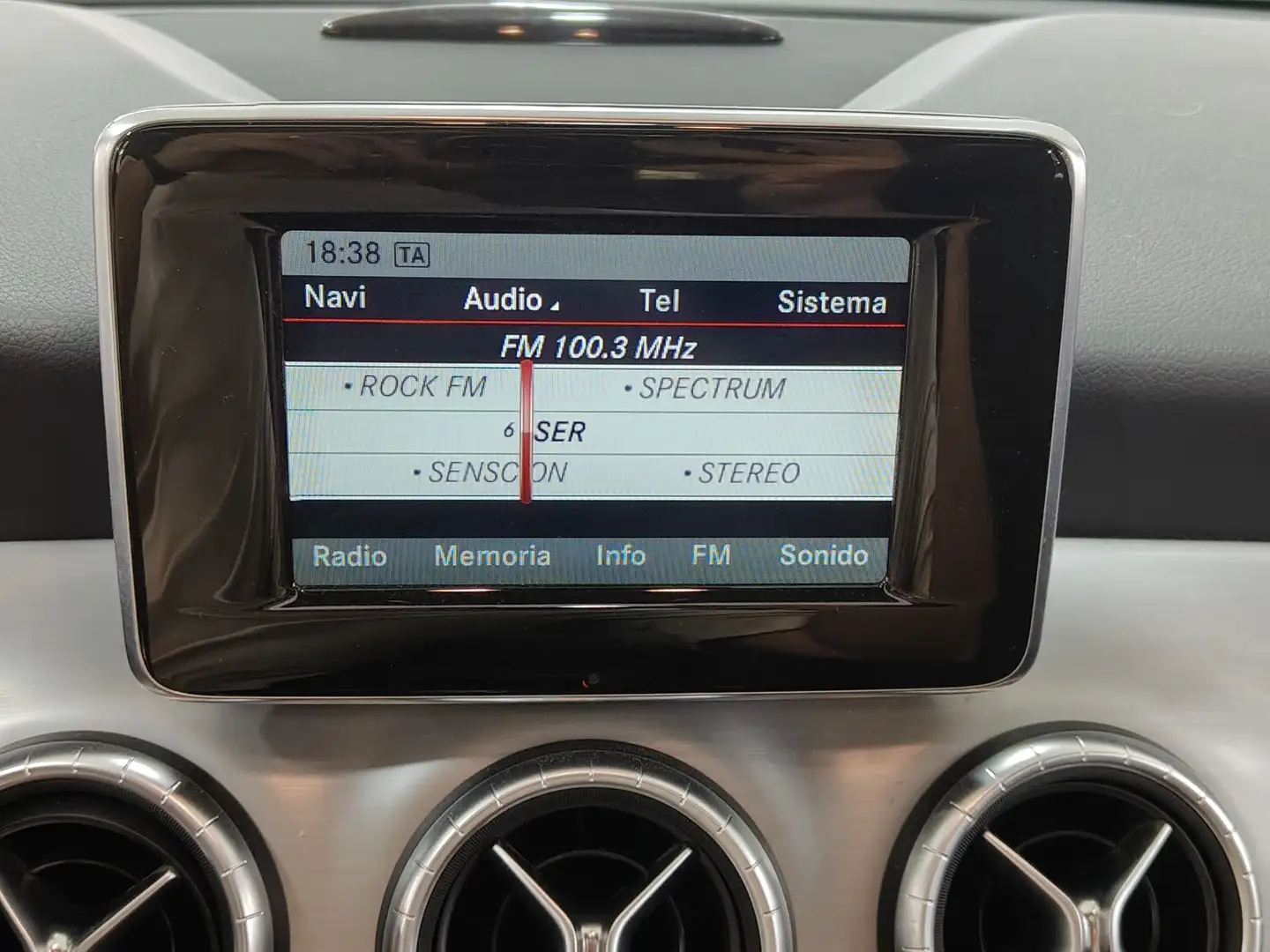 Foto Mercedes CLA Mercedes-Benz CLA 200 CDI Urban (136 CV) Pack AMG