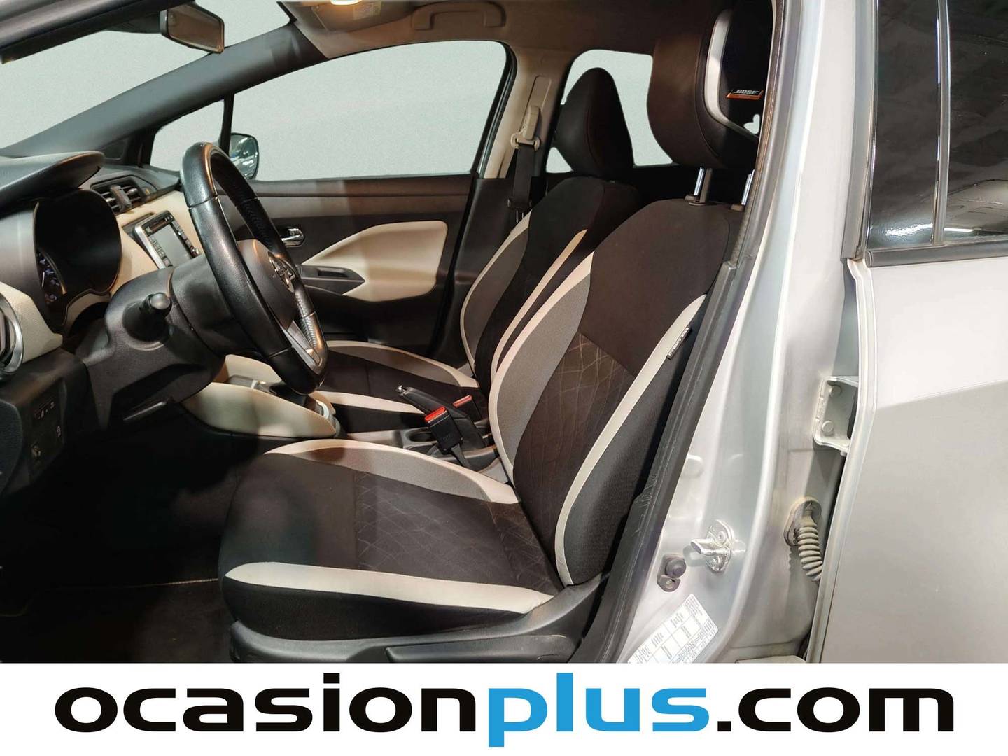 Foto asientos delanteros Nissan Micra Nissan Micra 1.5 dCi S&S N-Connecta (90 CV)