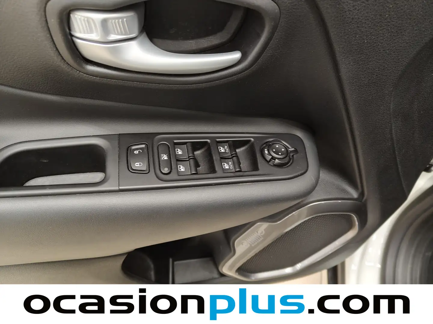 Foto Jeep Renegade Jeep Renegade eHybrid 1.5 Limited ATX (130 CV)