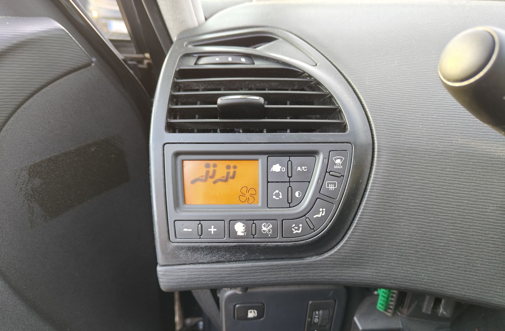 Citroën C4 Picasso 1.6 VTi SX - foto 23