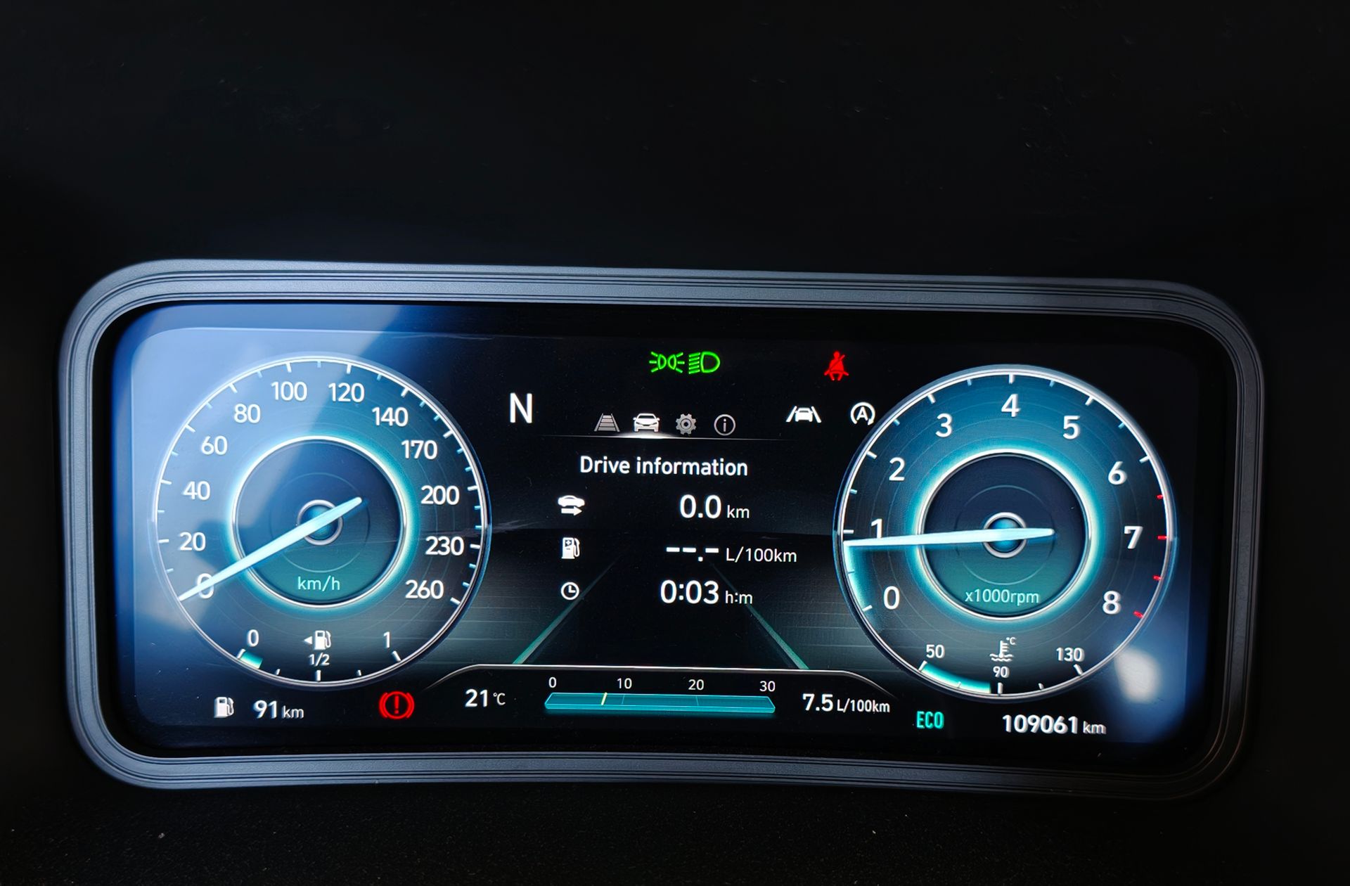 Hyundai Kona 1.0 T-GDi 48V Maxx 4x2 - foto 24