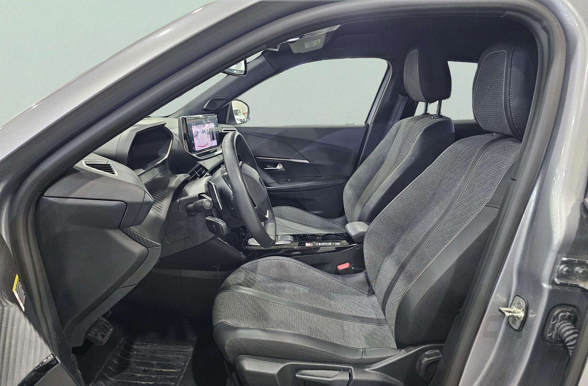 Peugeot 2008 Allure Hybrid eDCS6 - foto 14