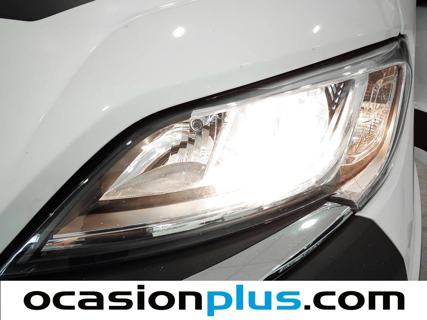 Challenger V114 Challenger V114 VIP (140 CV) 2 Plazas 140cv