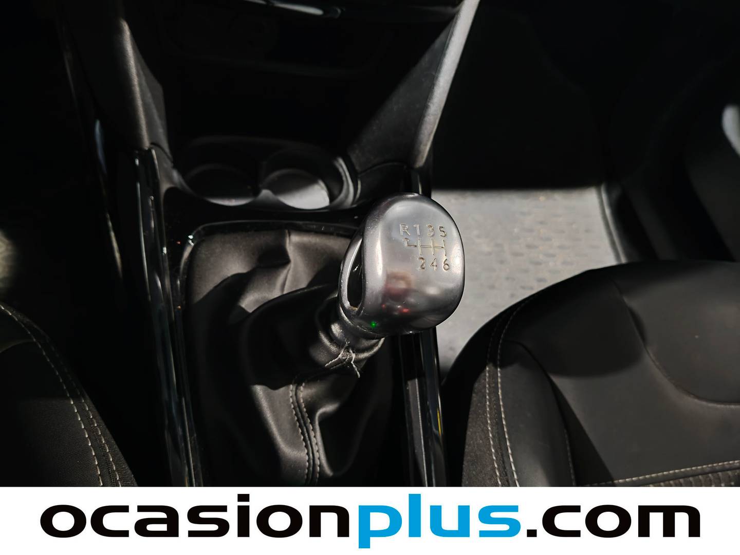 Foto Peugeot 2008 Peugeot 2008 BlueHDi 120 S&S Allure 88 kW (120 CV)