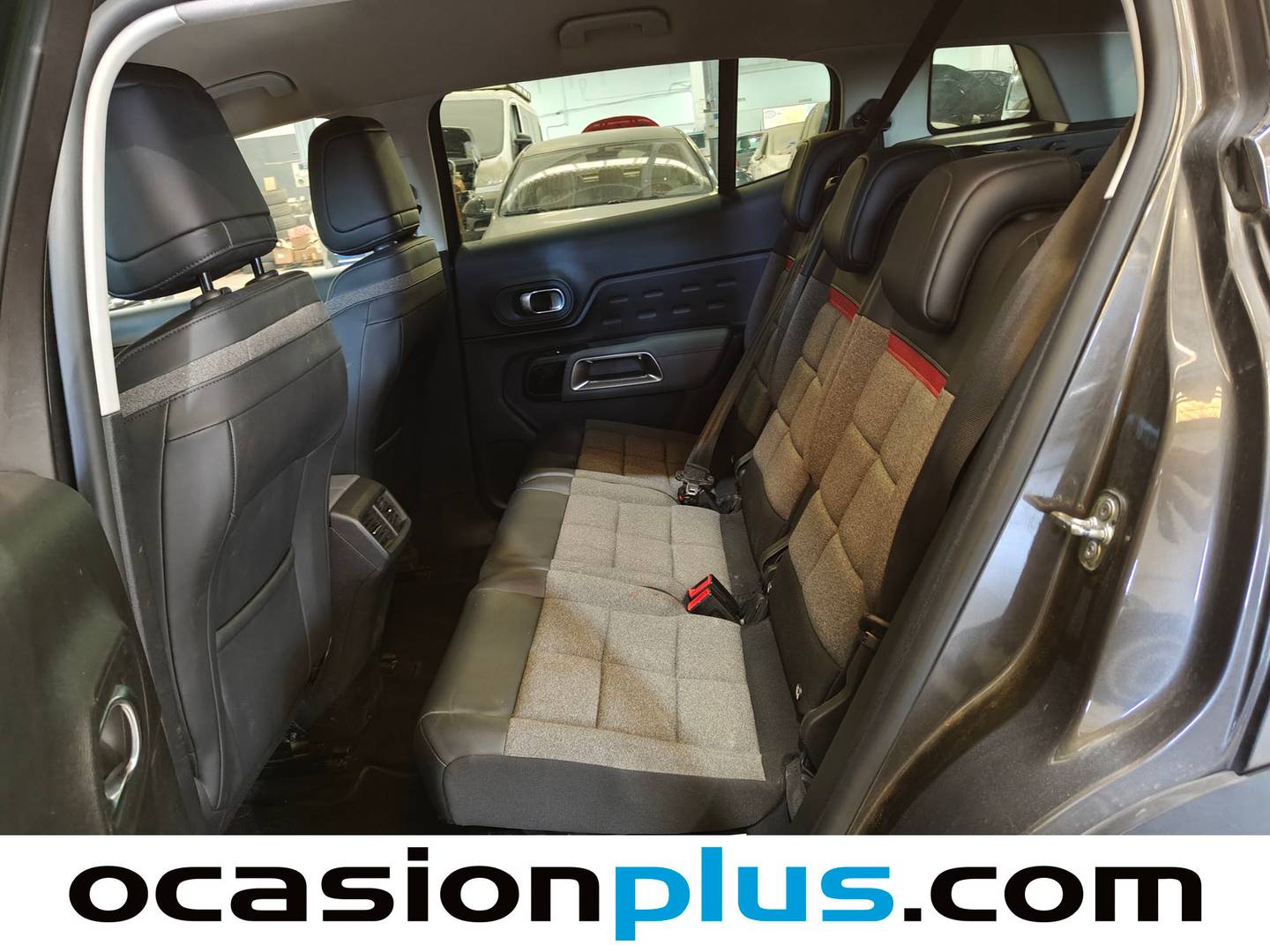 Foto asientos traseros Citroën C5 Aircross Hybrid Citroën C5 Aircross Hybrid 225 Feel Pack e-EAT8 (225 CV)