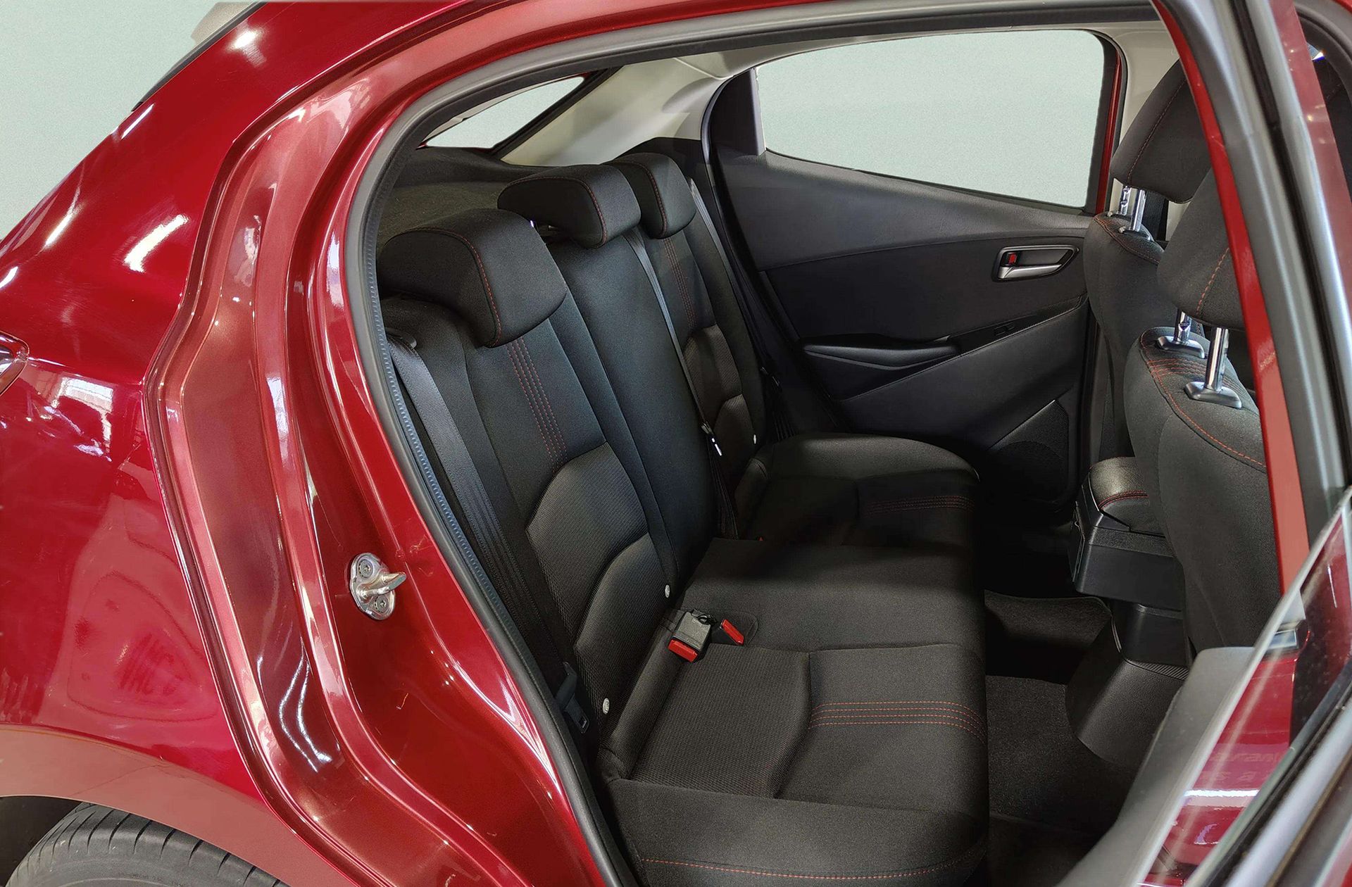 Mazda Mazda2 e-Skyactiv G Homura - foto 17