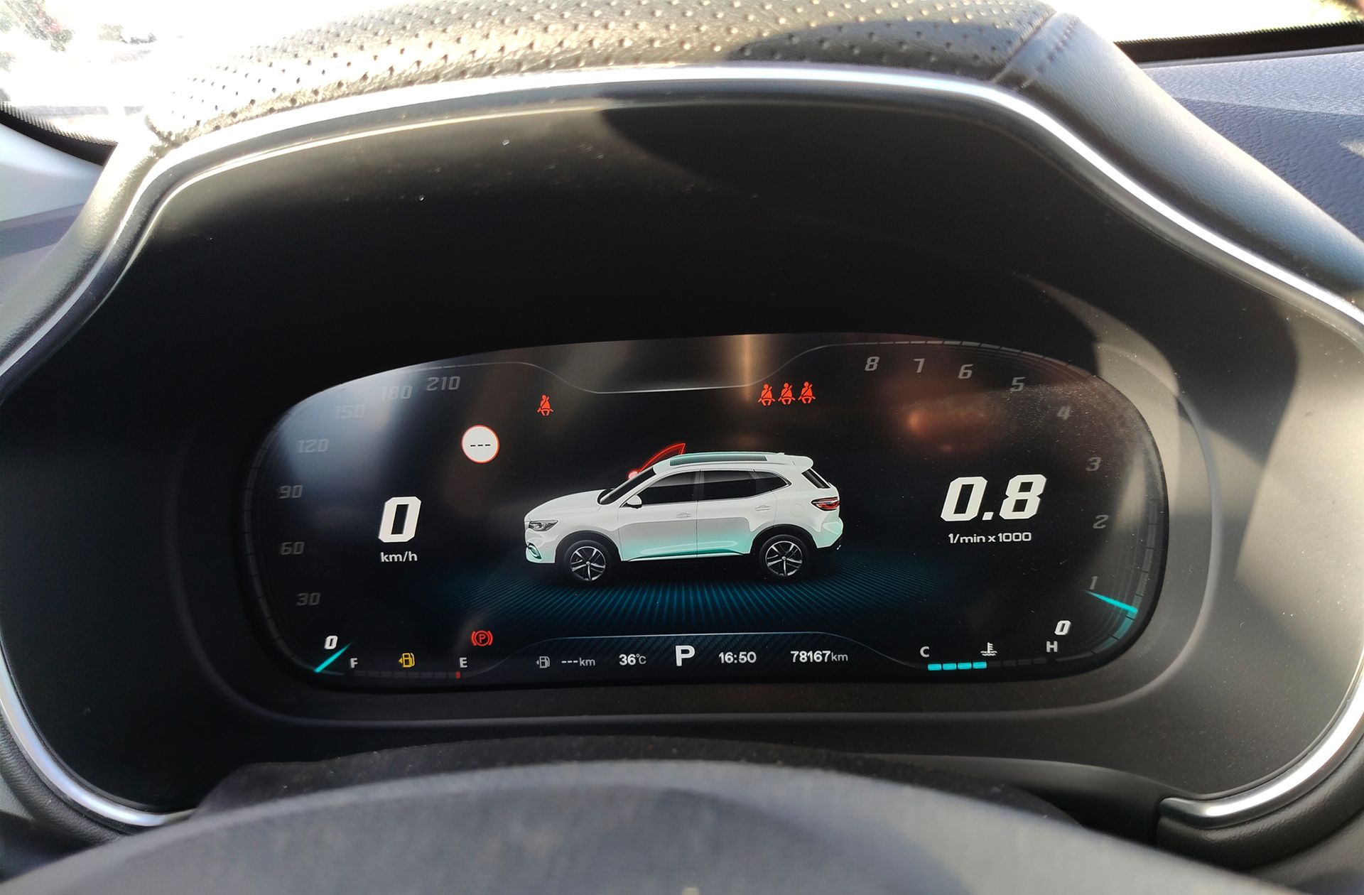 MG HS 1.5 Turbo GDI Luxury DCT - foto 29
