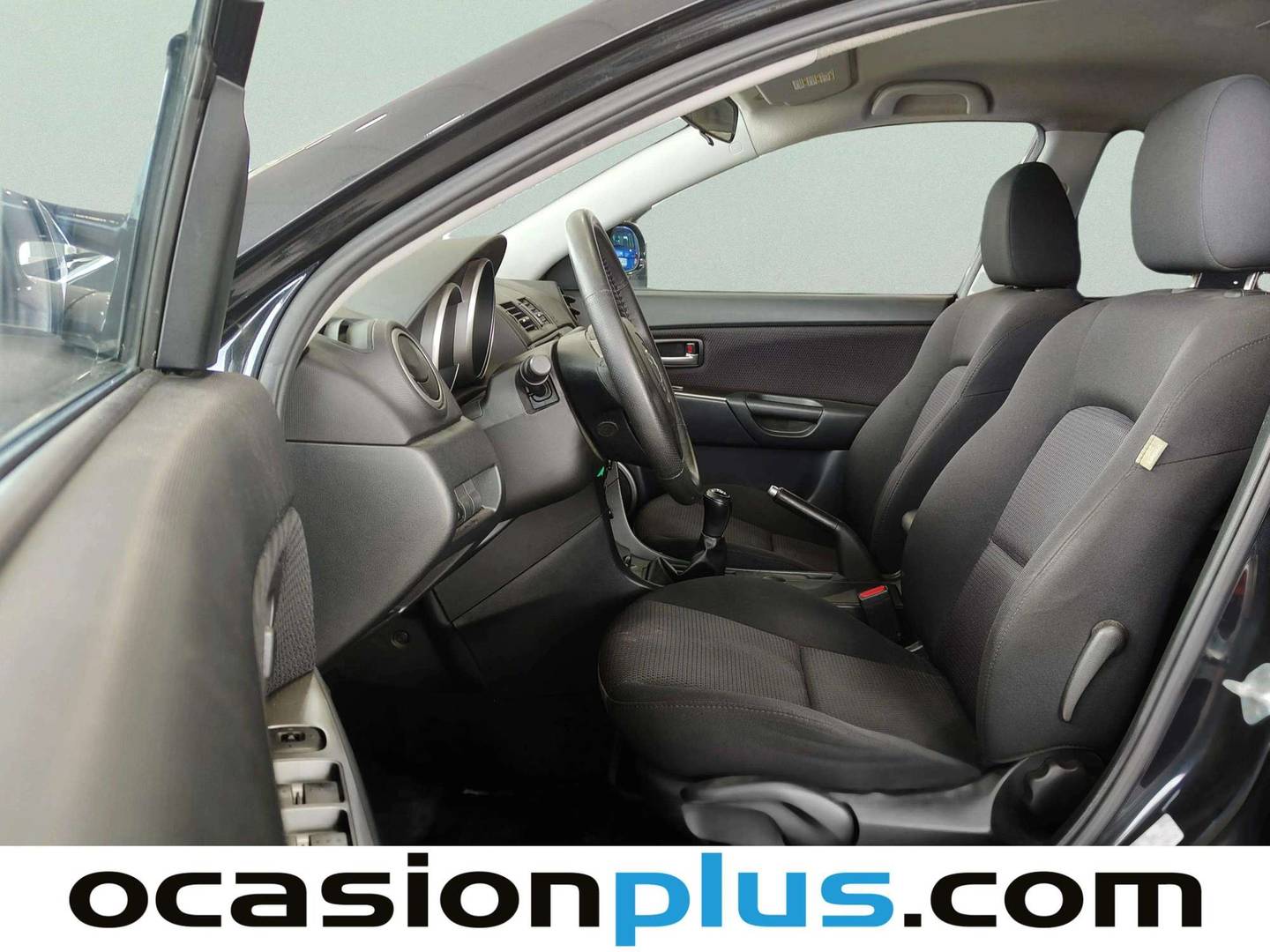 Foto asientos delanteros Mazda Mazda3 Mazda Mazda 3 1.6 VVT Active + (105 CV)