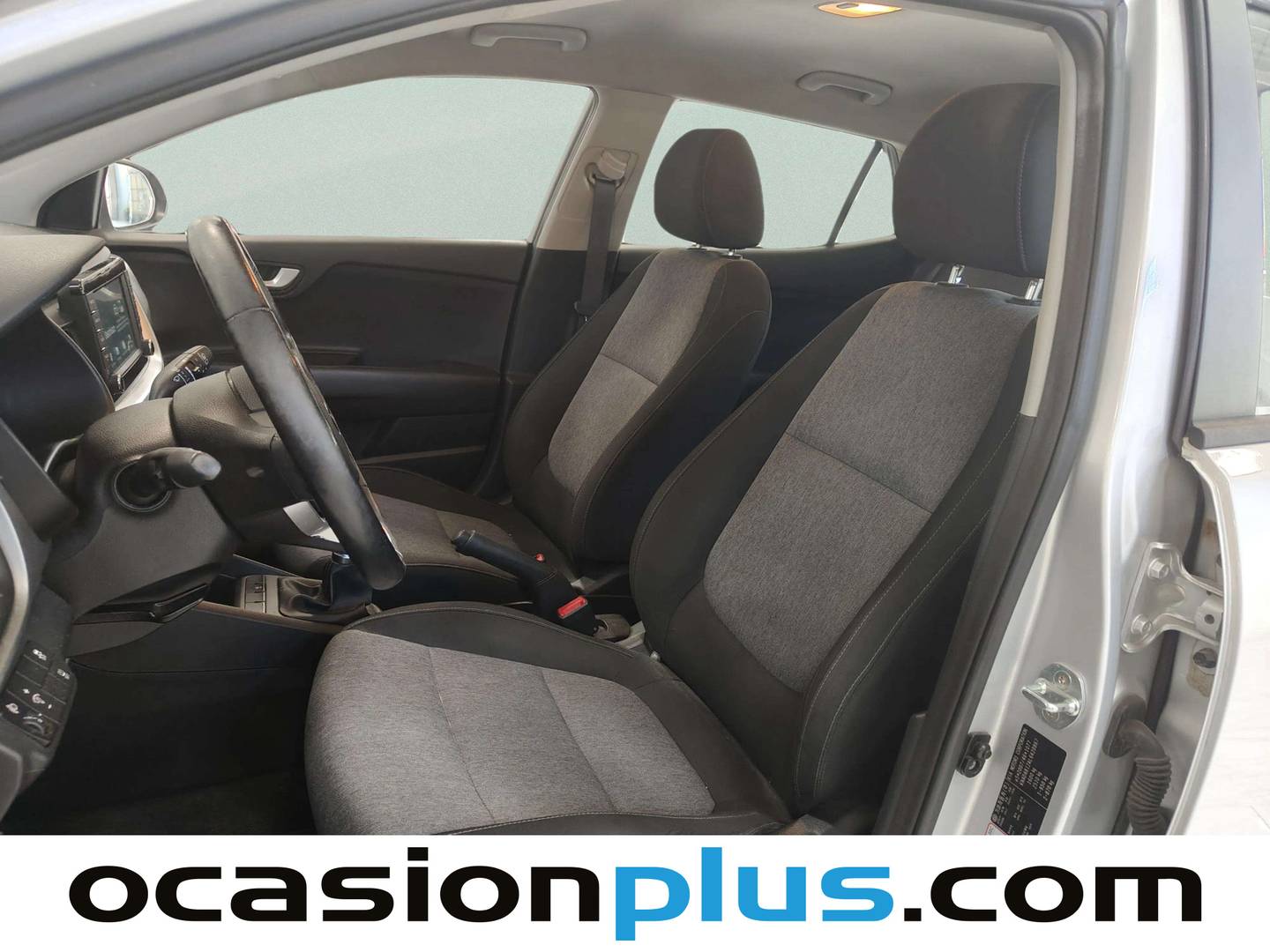 Foto asientos delanteros KIA Stonic KIA Stonic 1.2 CVVT Eco-Dynamic Concept (84 CV)