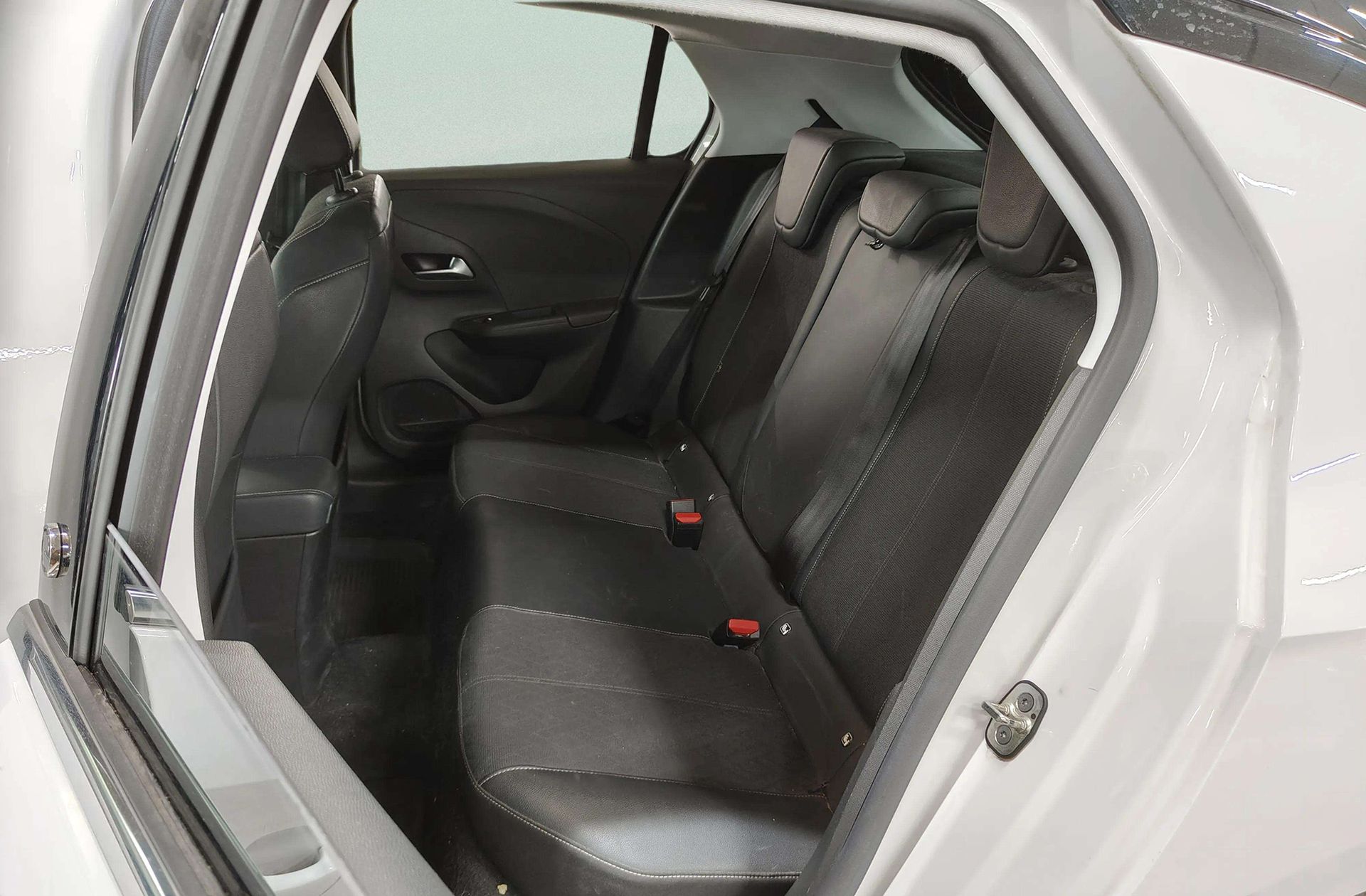 Opel Corsa Elegance-e - foto 13